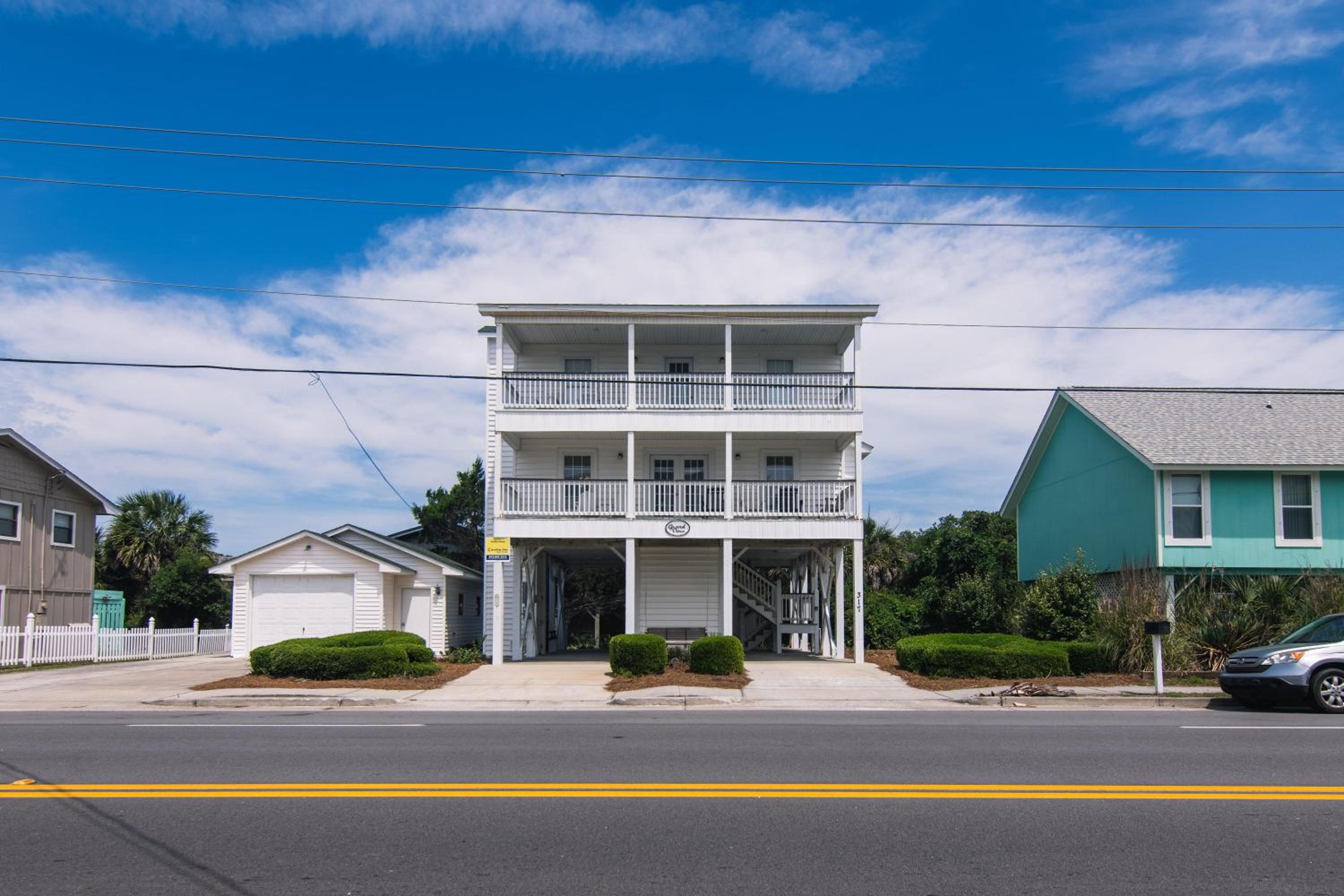 Four-Bedroom Holiday Home photo 3