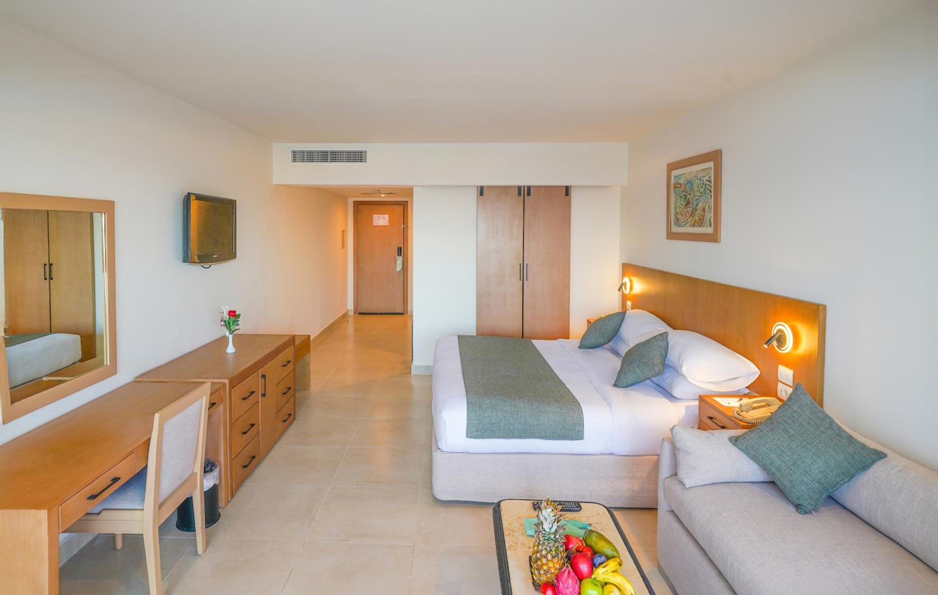 Premium Sea View Room - Photo 7