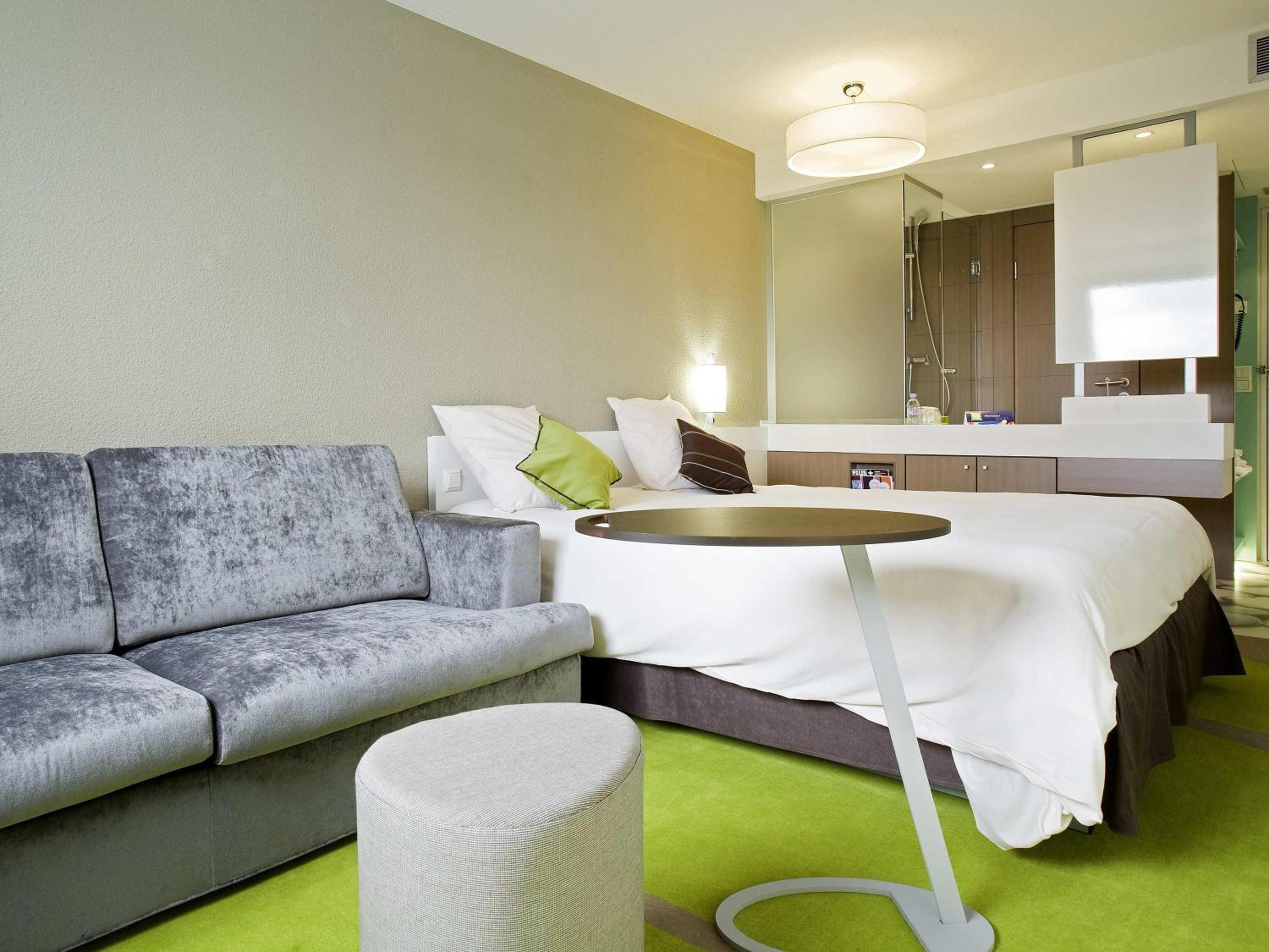Standard Room with 1 Double Bed and Sofa Bed - Photo 2