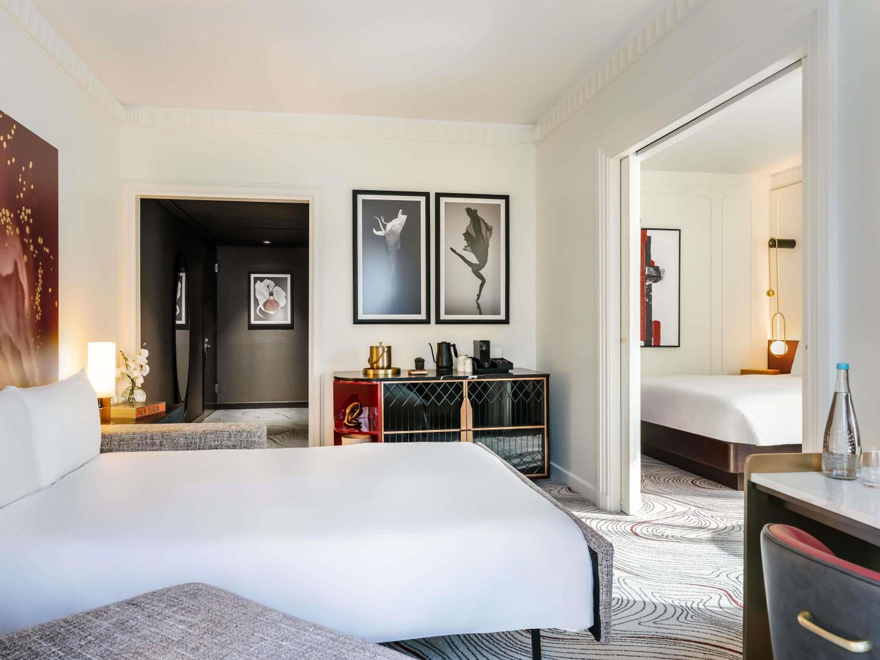 Terrace Suite City View on 24th floor Mobility Accessible 1 Bedroom King Suite, Tub with Grab Bars thumbnail 6