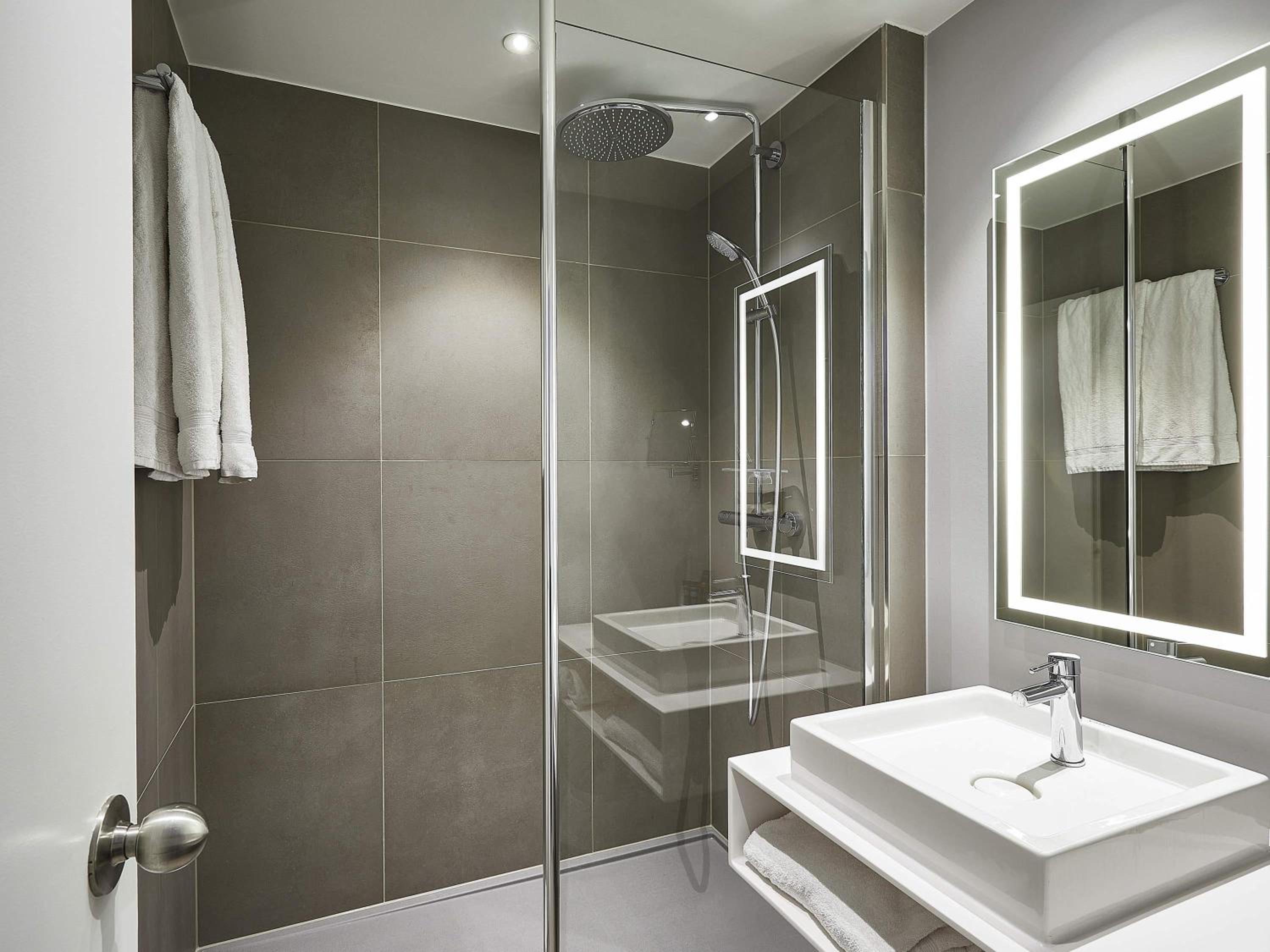 Superior Triple Room with Two Single Beds and One Sofa  - Photo 1
