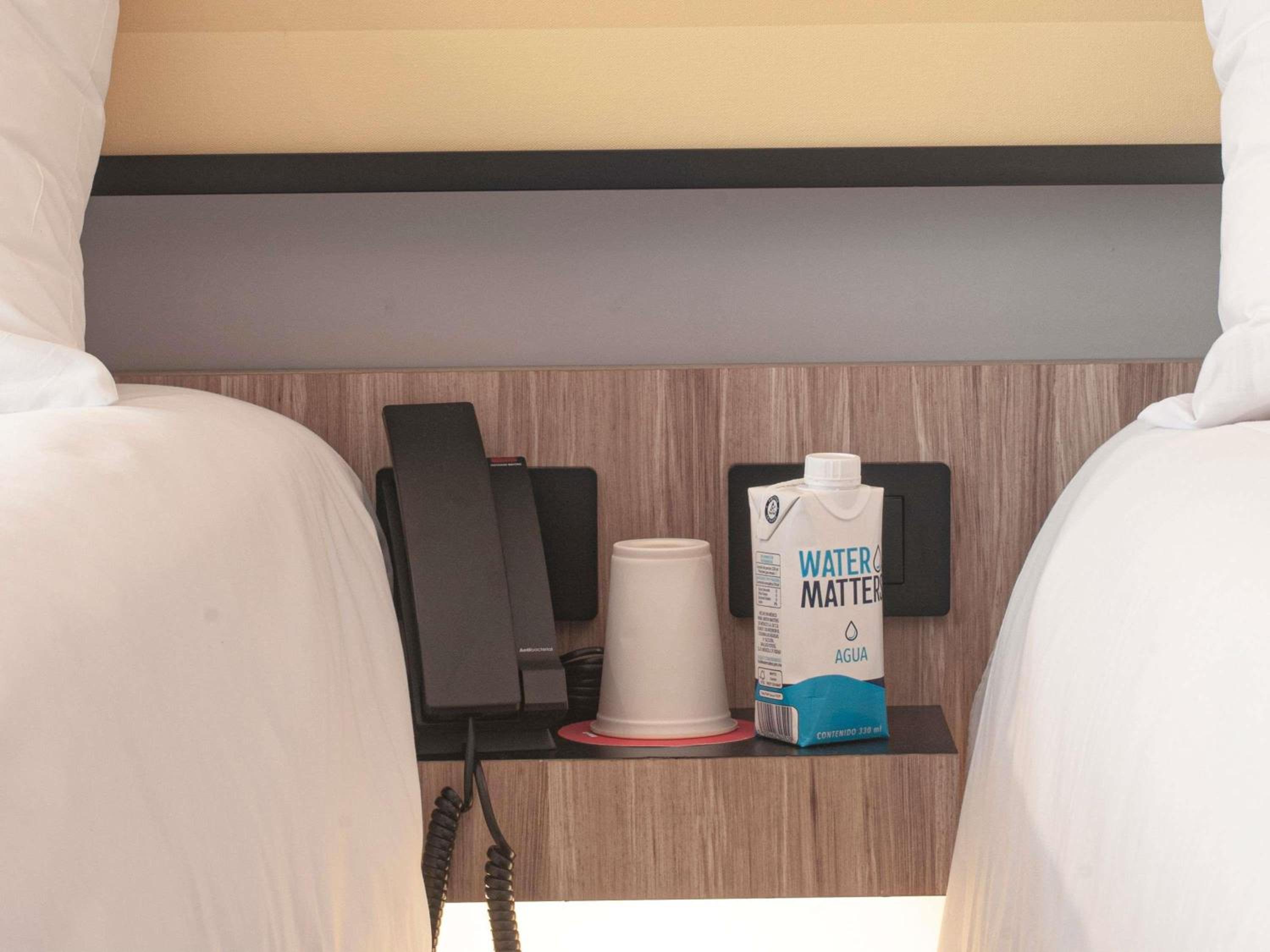 Superior Double Room with Two Double Beds - Photo 2