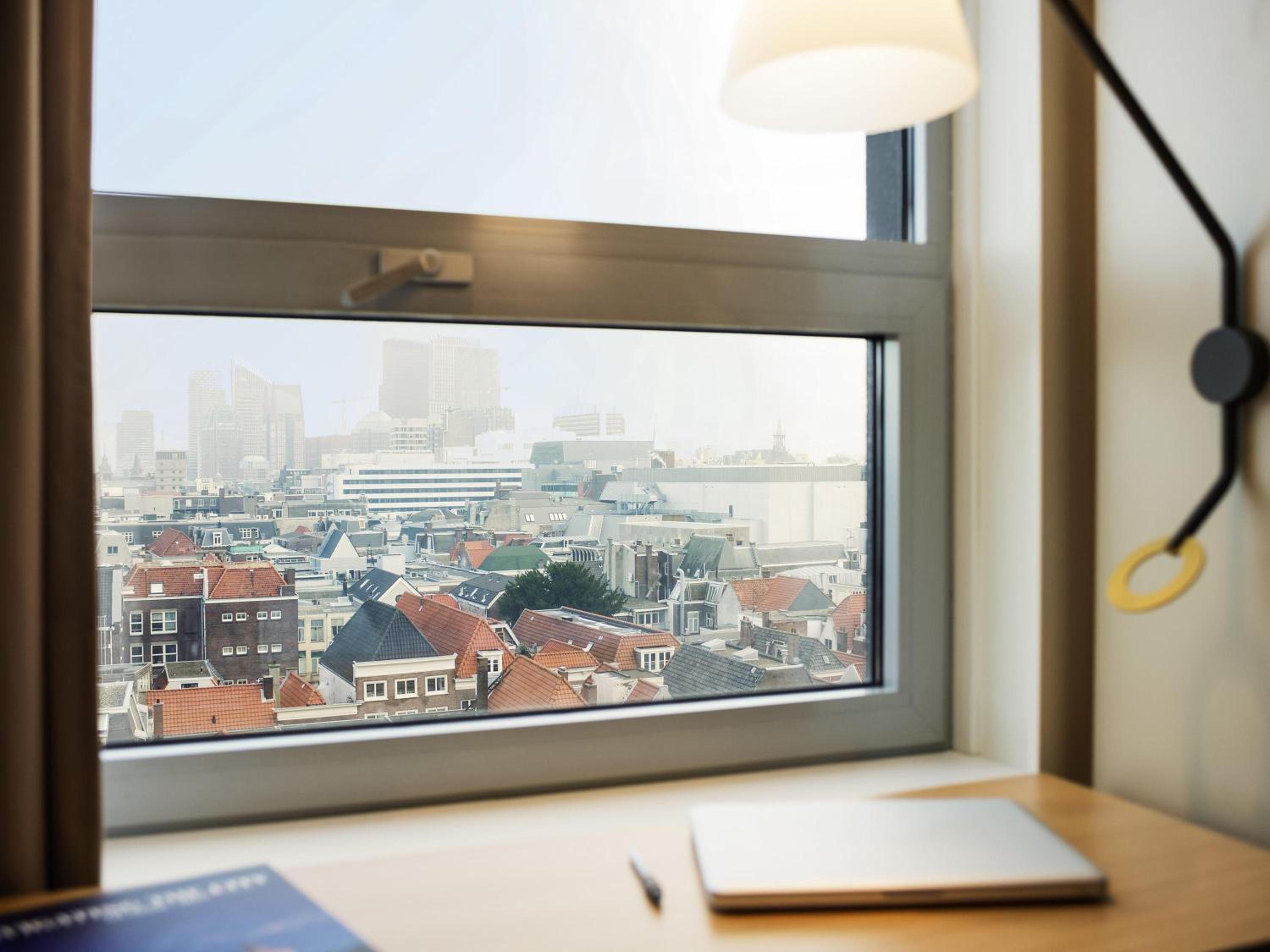 Standard Double Room with City View - Photo 7