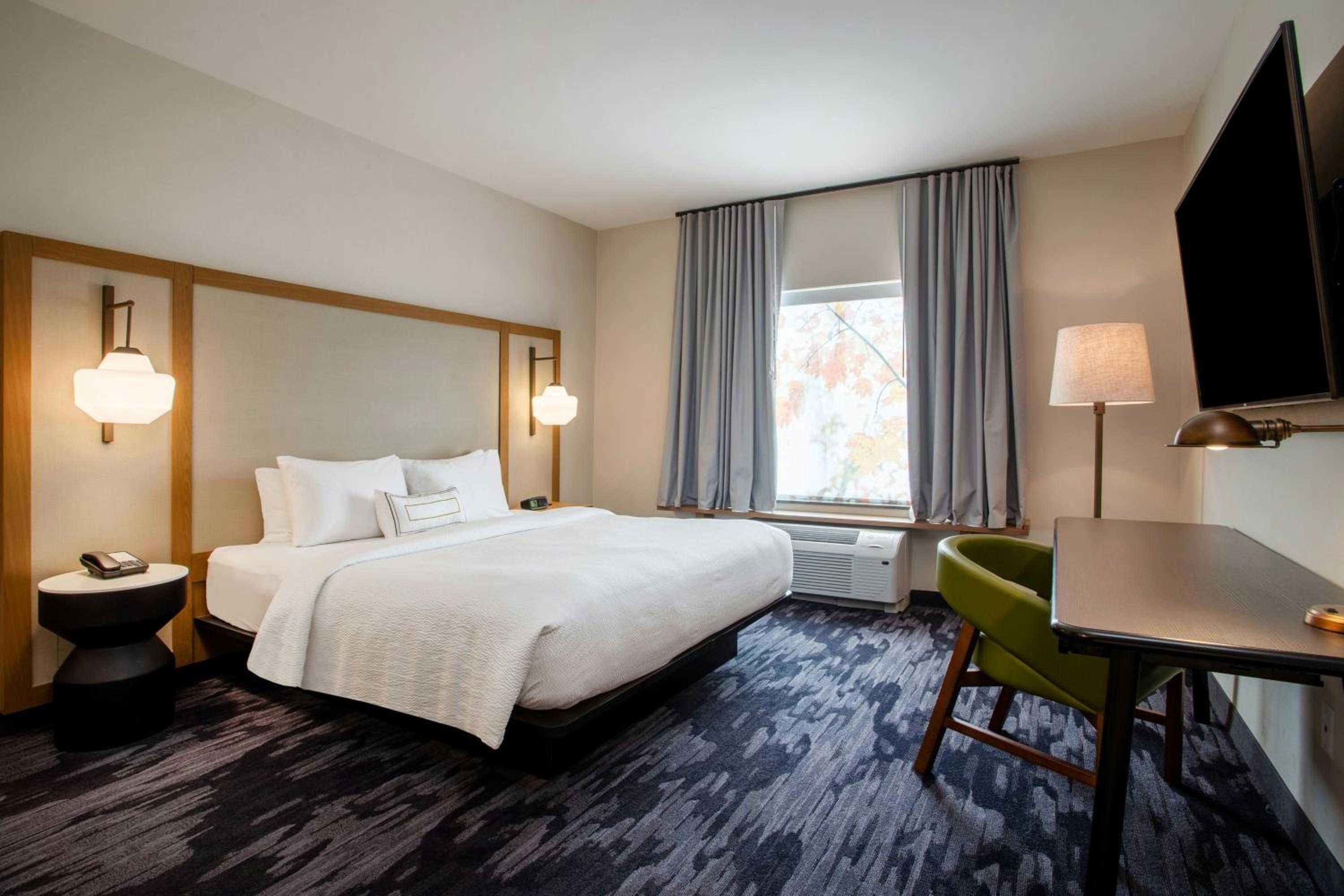 King Room - Hearing Accessible - Photo 1
