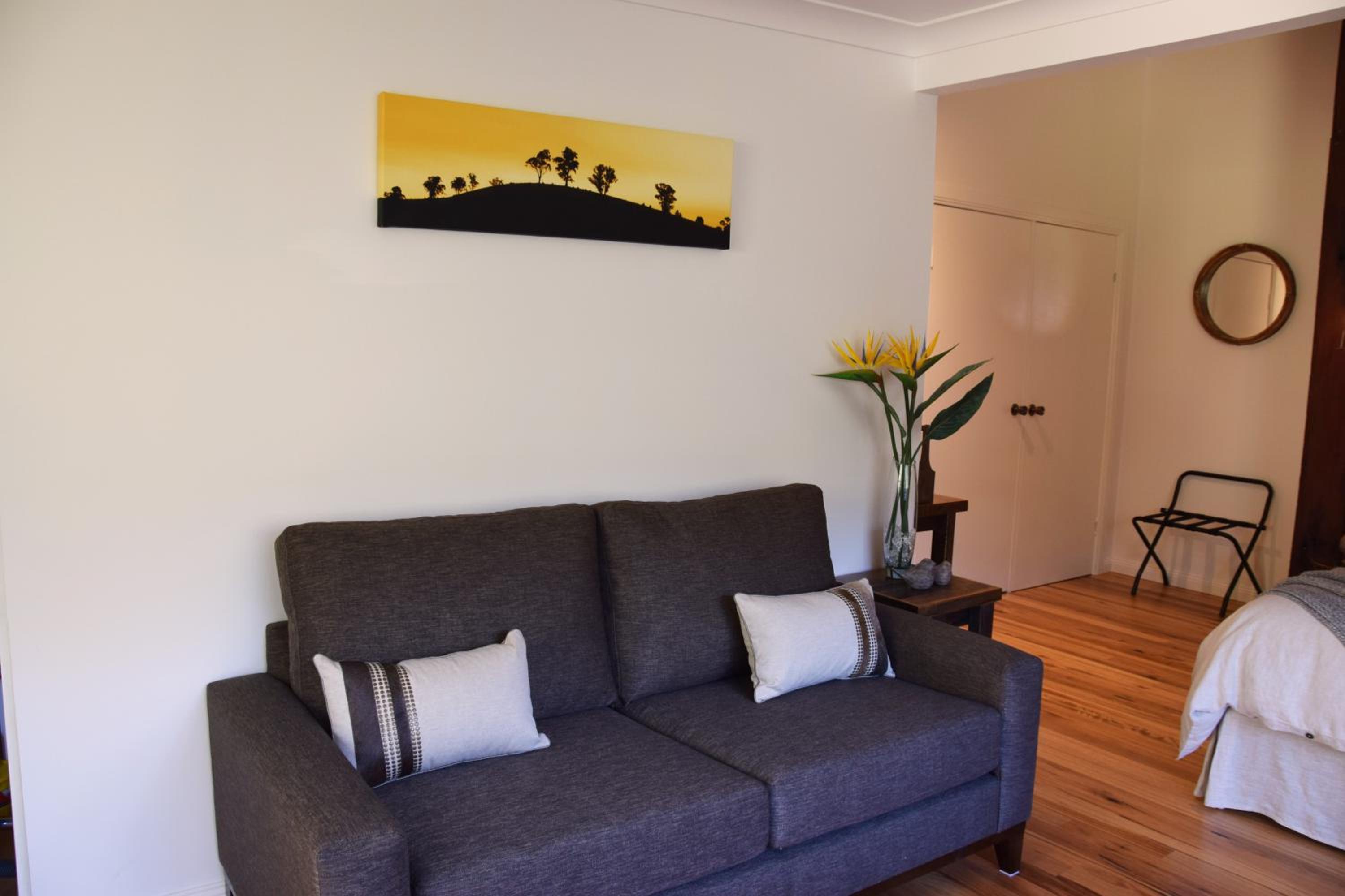 King Suite with Balcony and Garden View photo 3