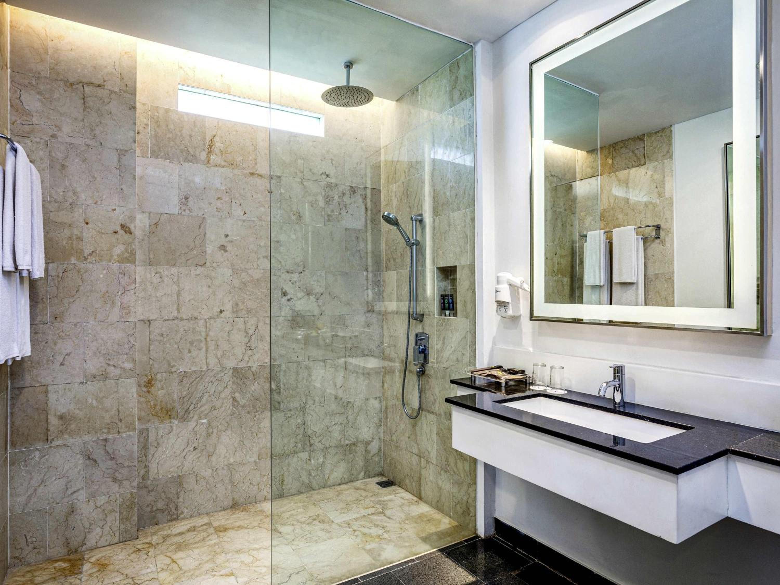 Premium Superior King Room - Photo 2