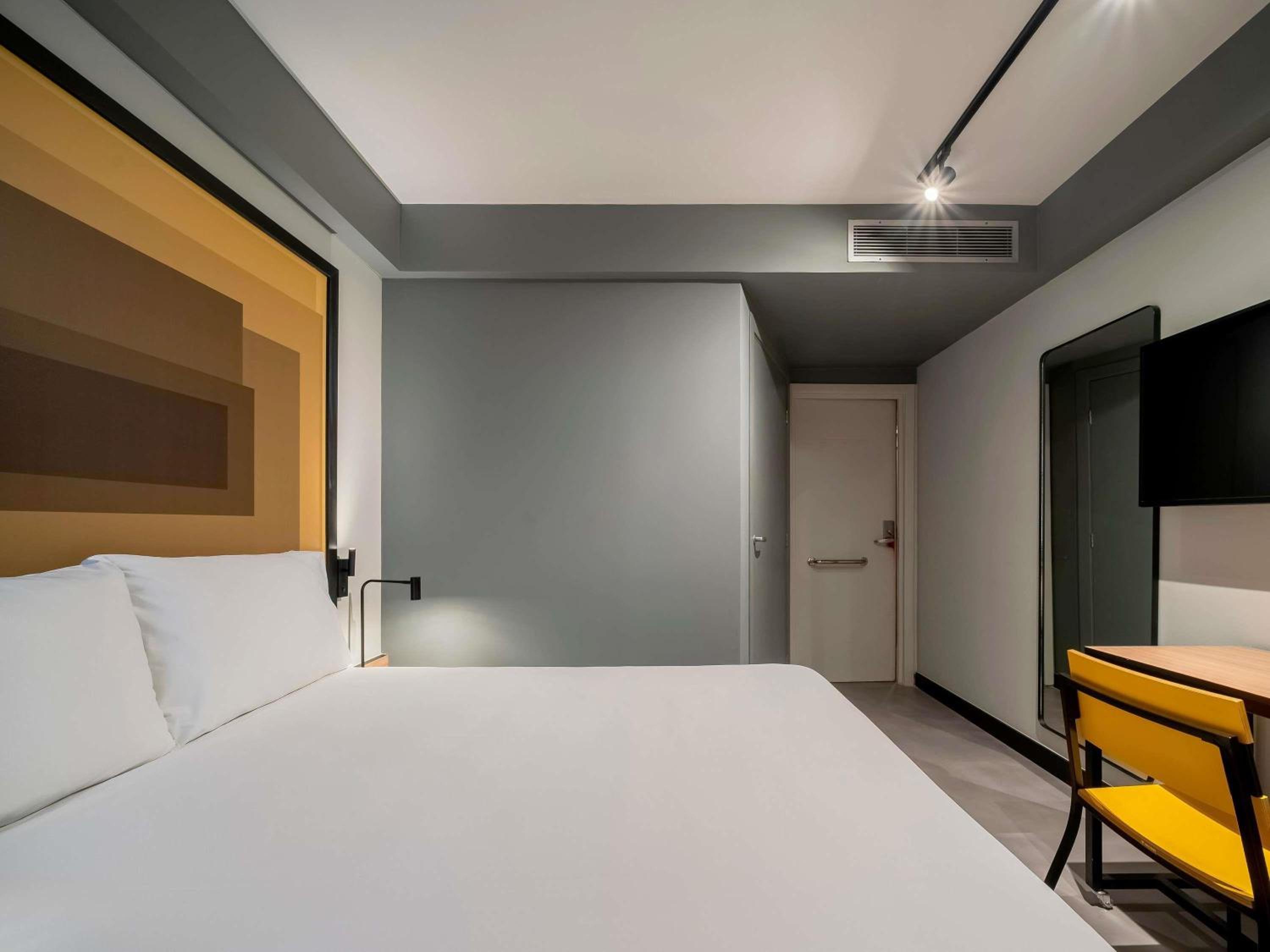 Standard Apartment with Double Bed - Accessible