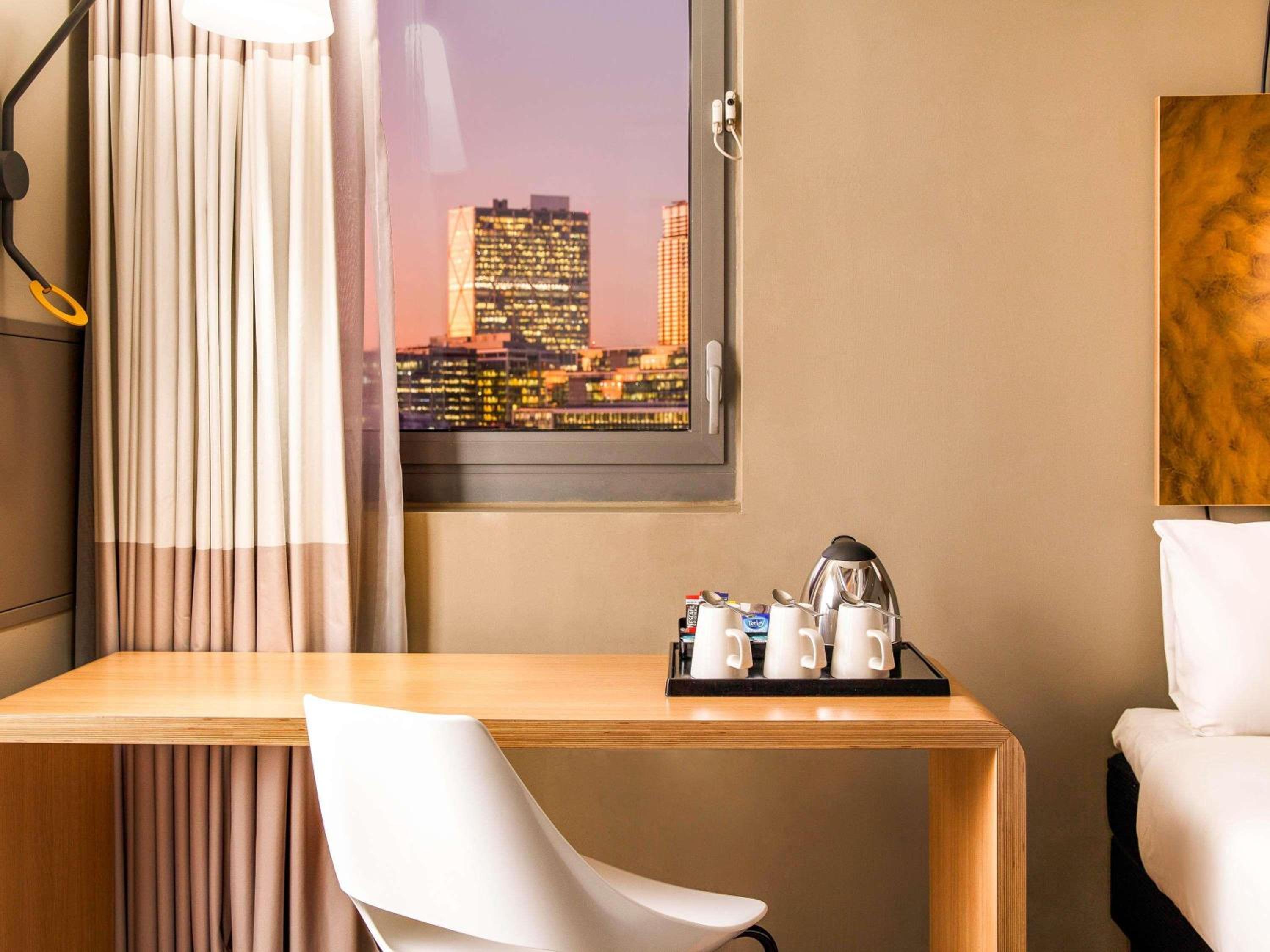 Standard Double Room - High Floor photo 2