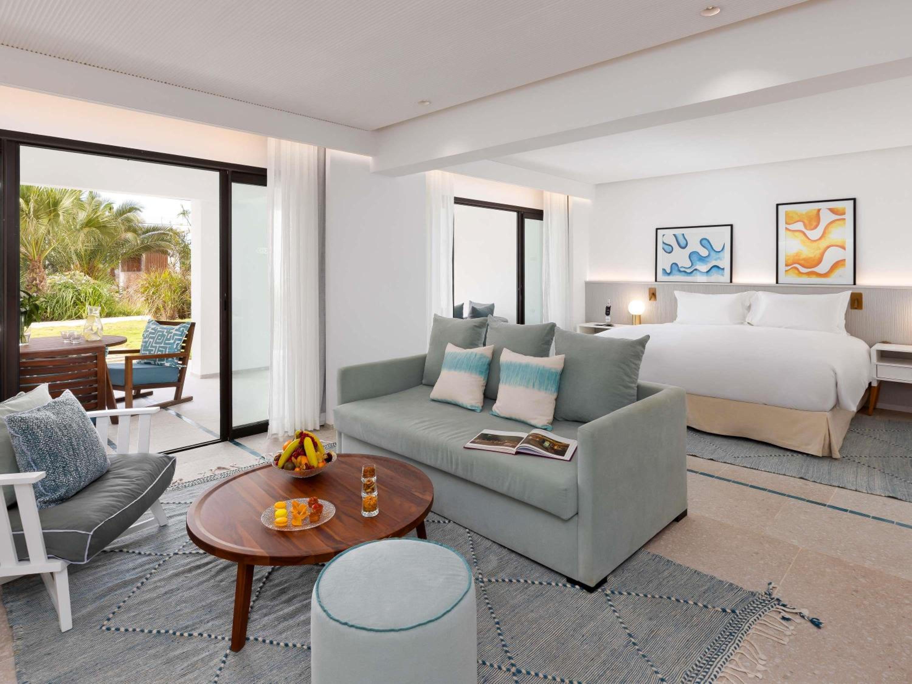 Junior King Suite with Terrace and Garden View - Photo 2