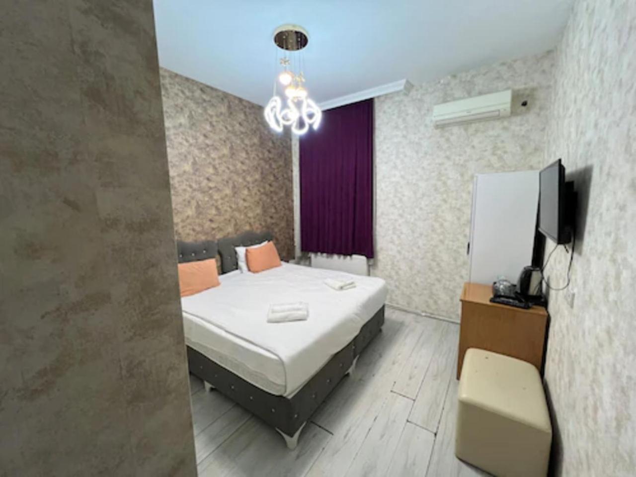 Budget Double Room photo 2