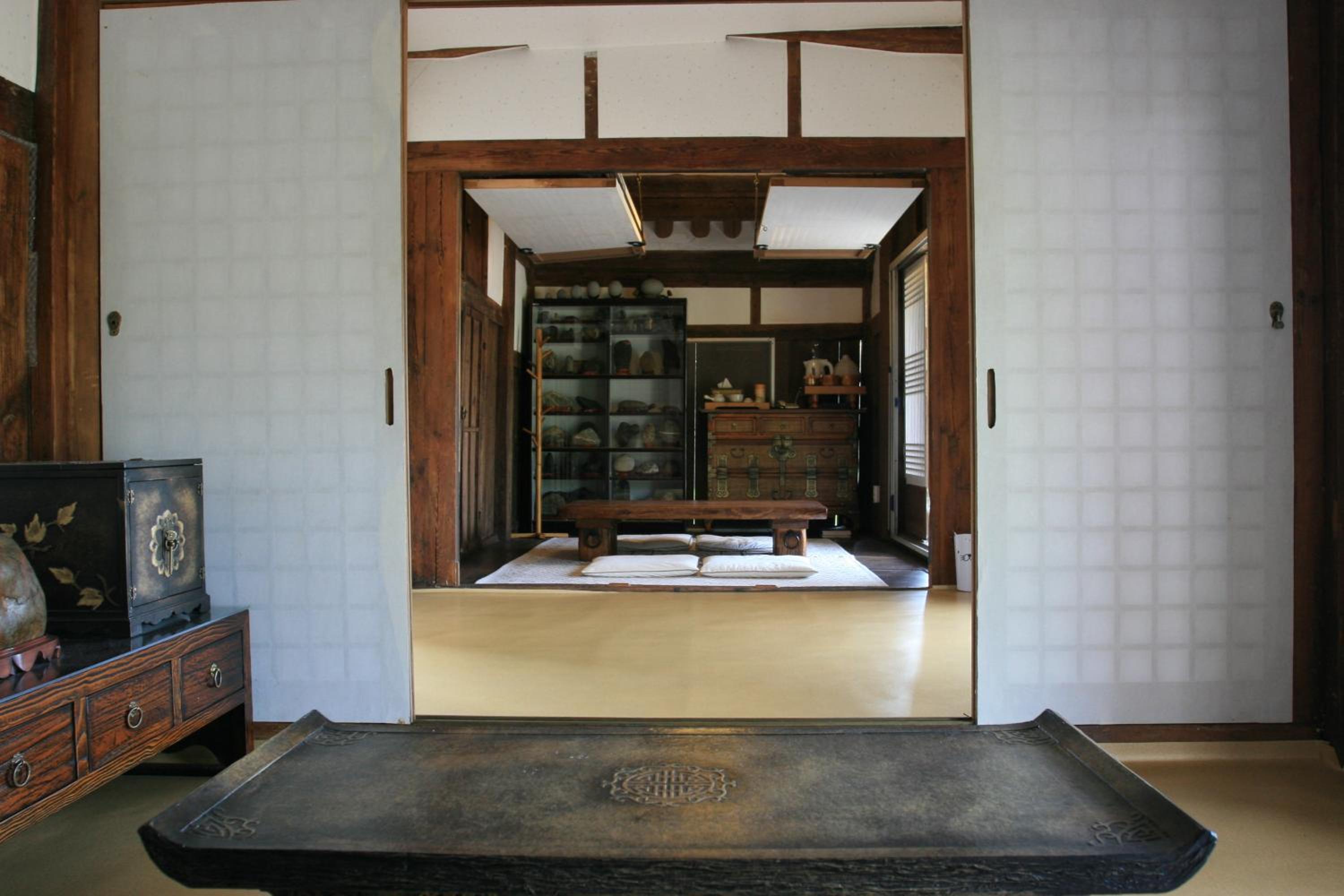 Korean-Style Family Room photo 3