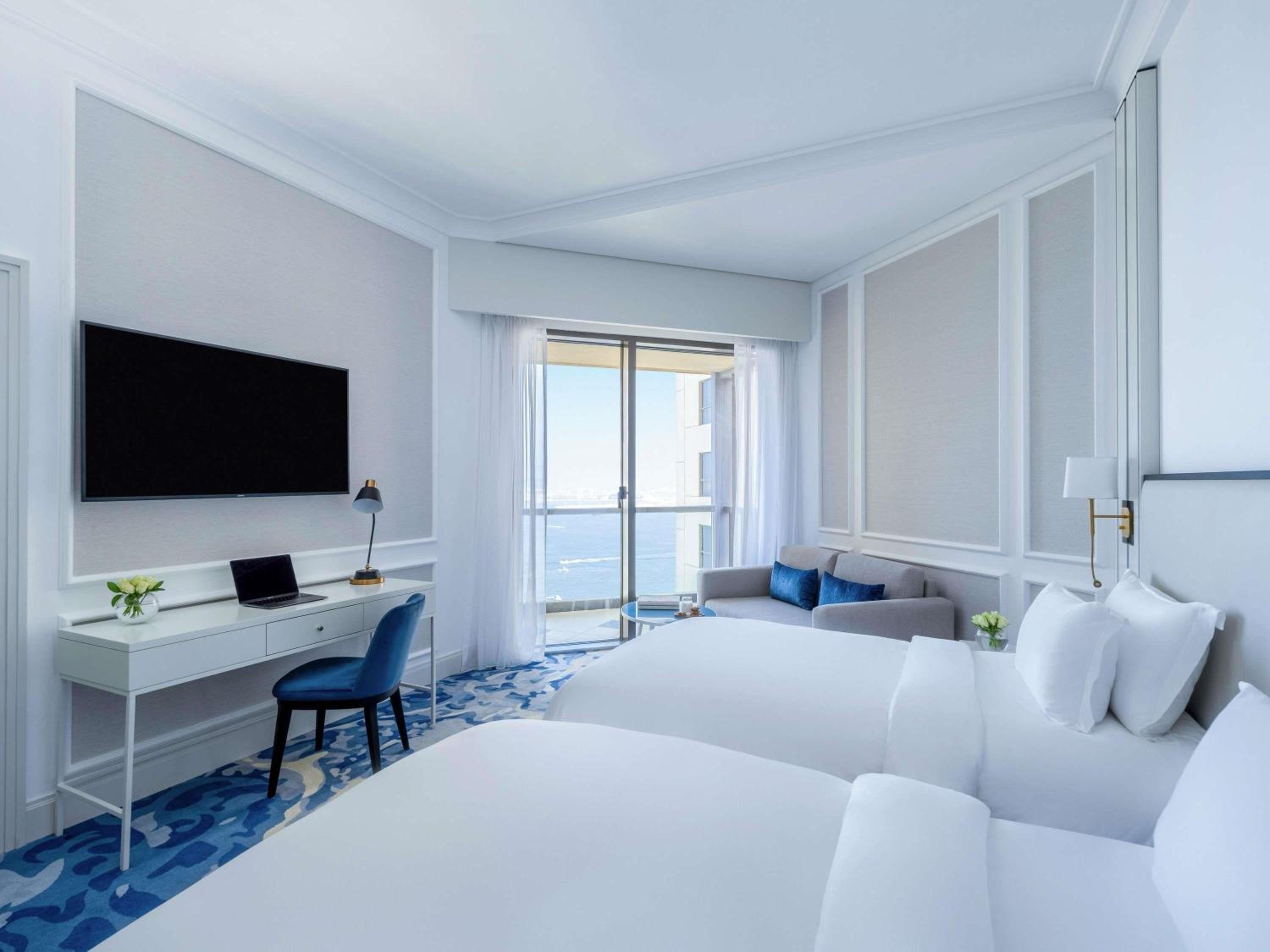 Superior Room with Two Single Beds - Partial Sea View/Pool Access