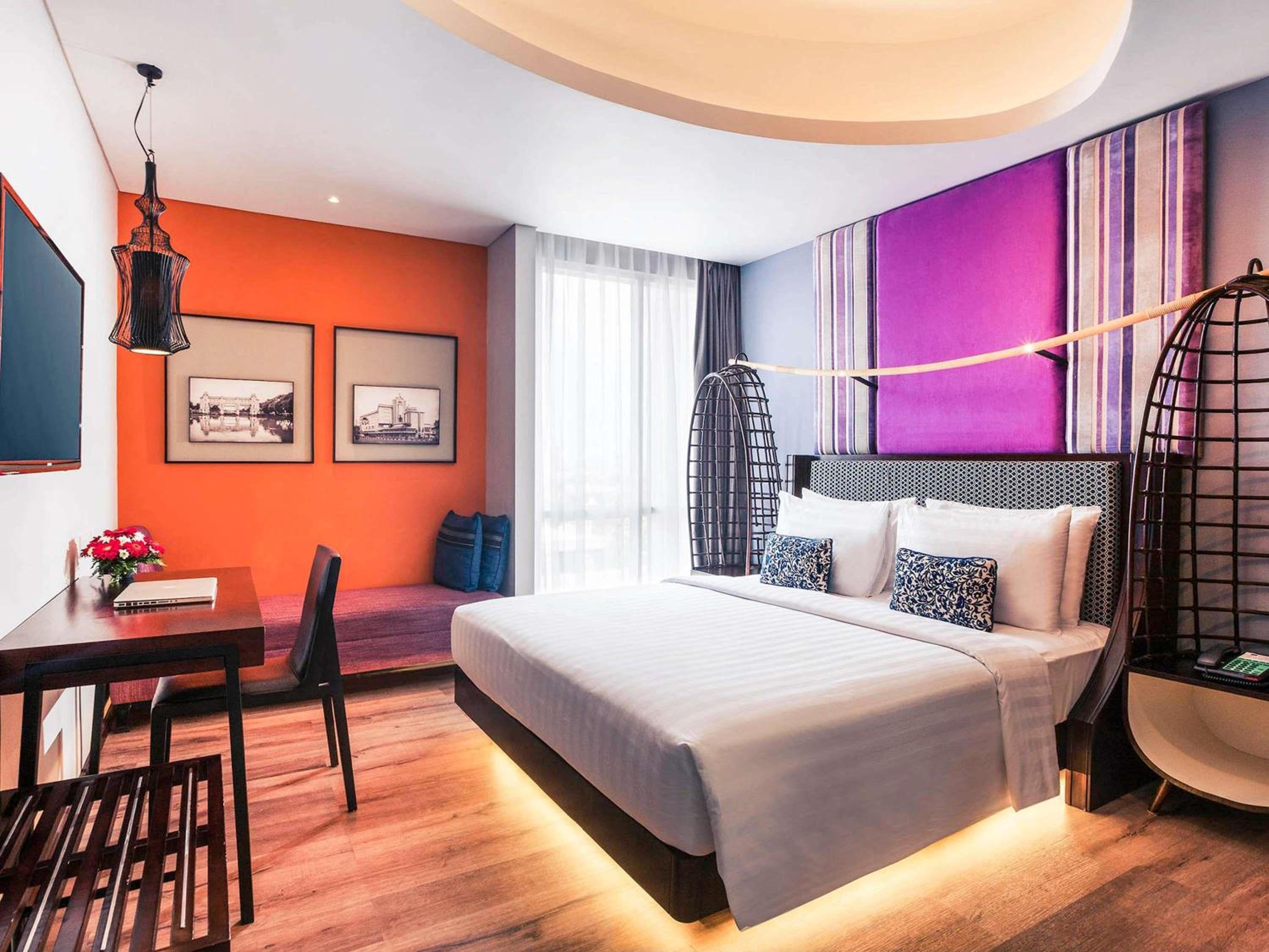 Deluxe Suite with King Bed  photo 1
