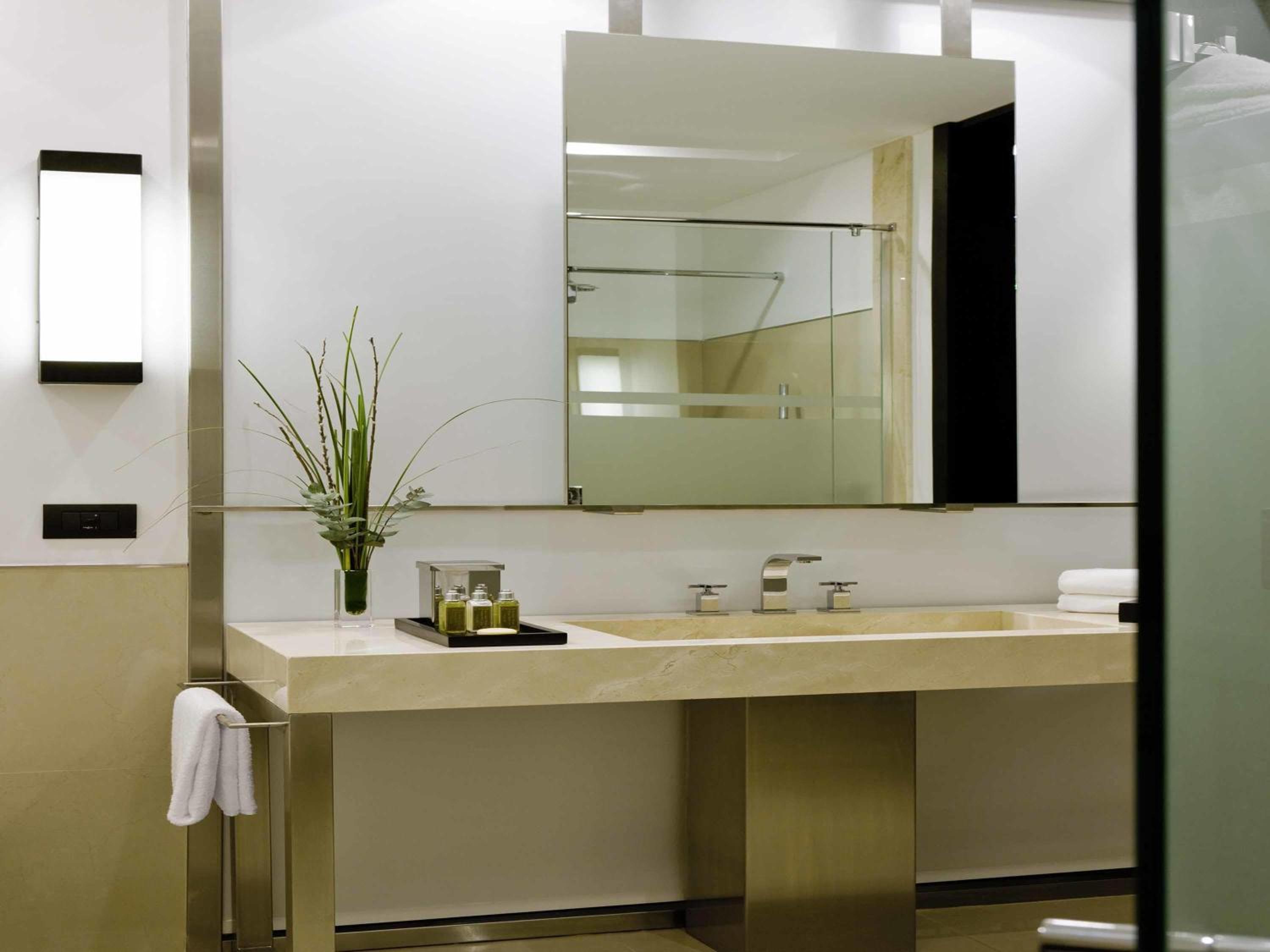 Deluxe Twin Room photo 2