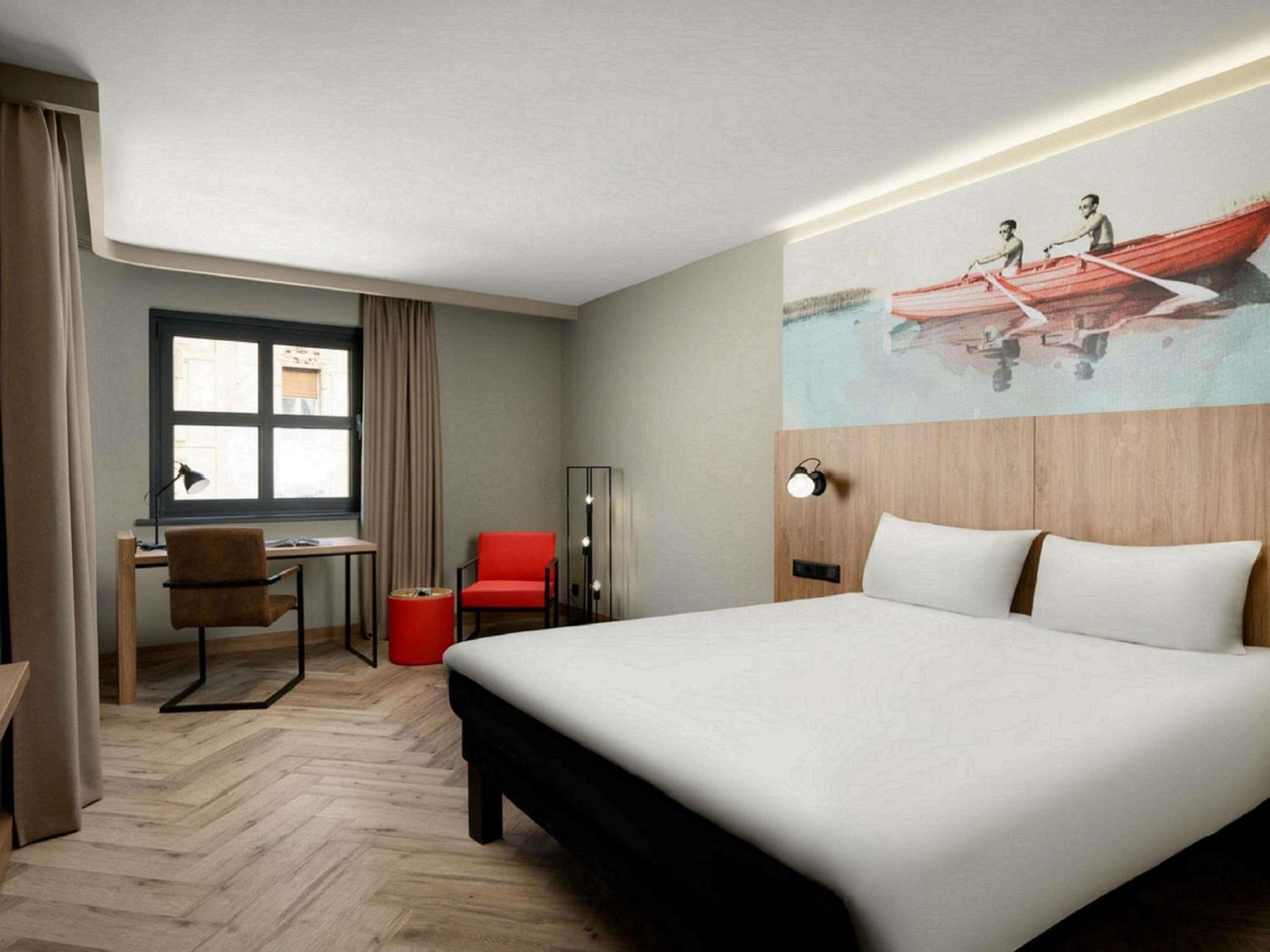 Superior King Room - City Side/Disability Access