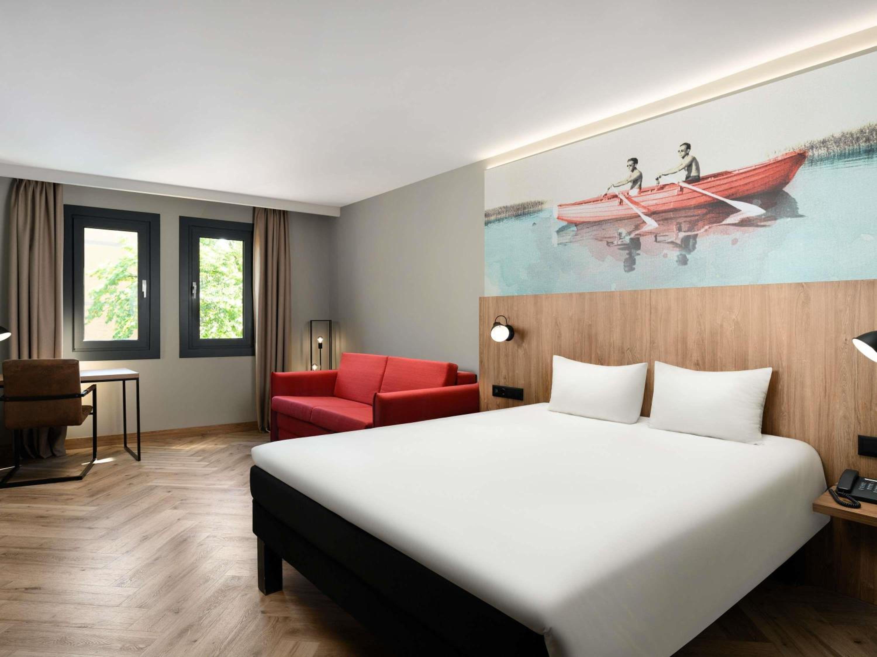 Superior Double Room with Sofa - Photo 2