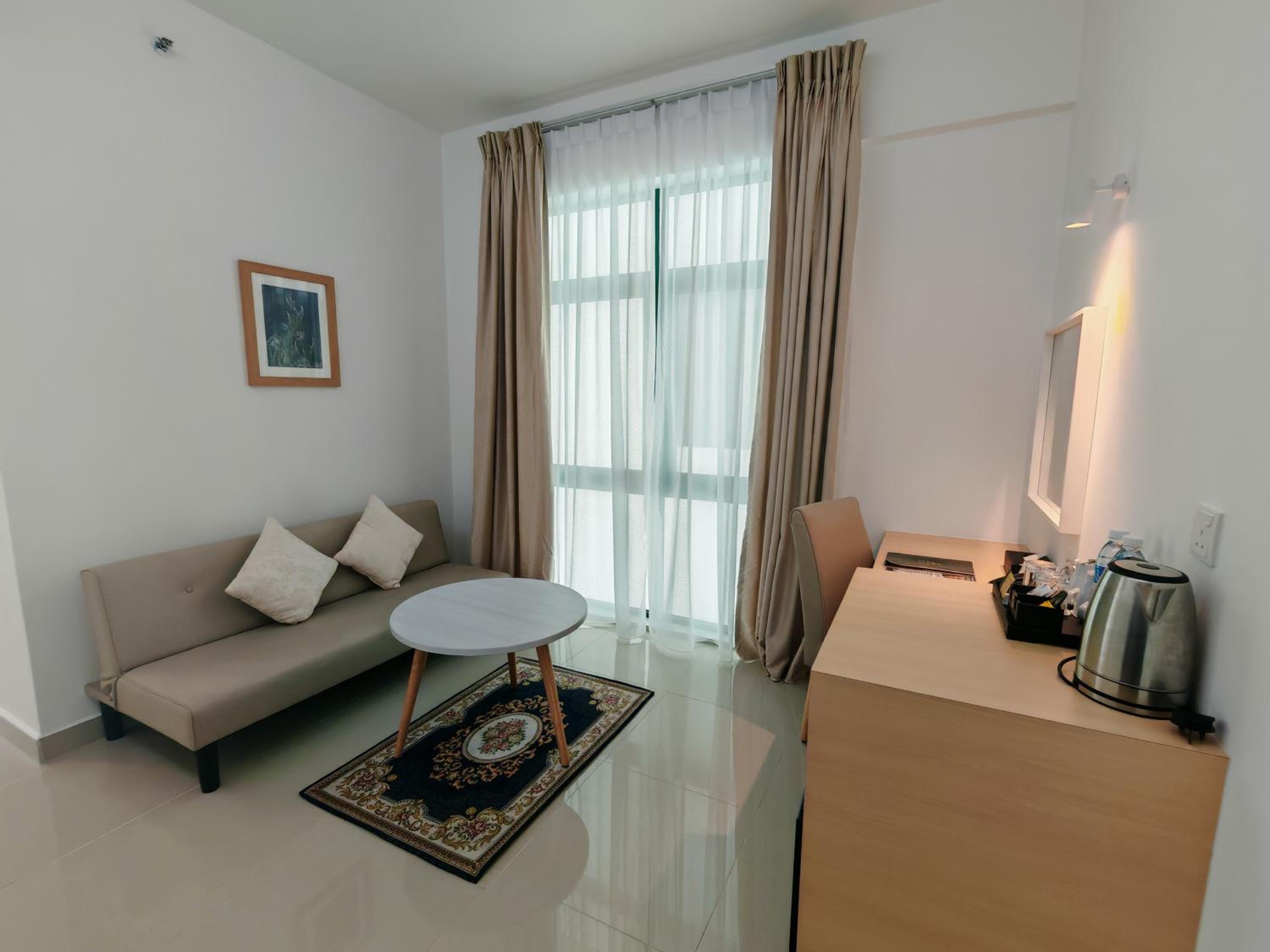 Deluxe King Room - Photo 6