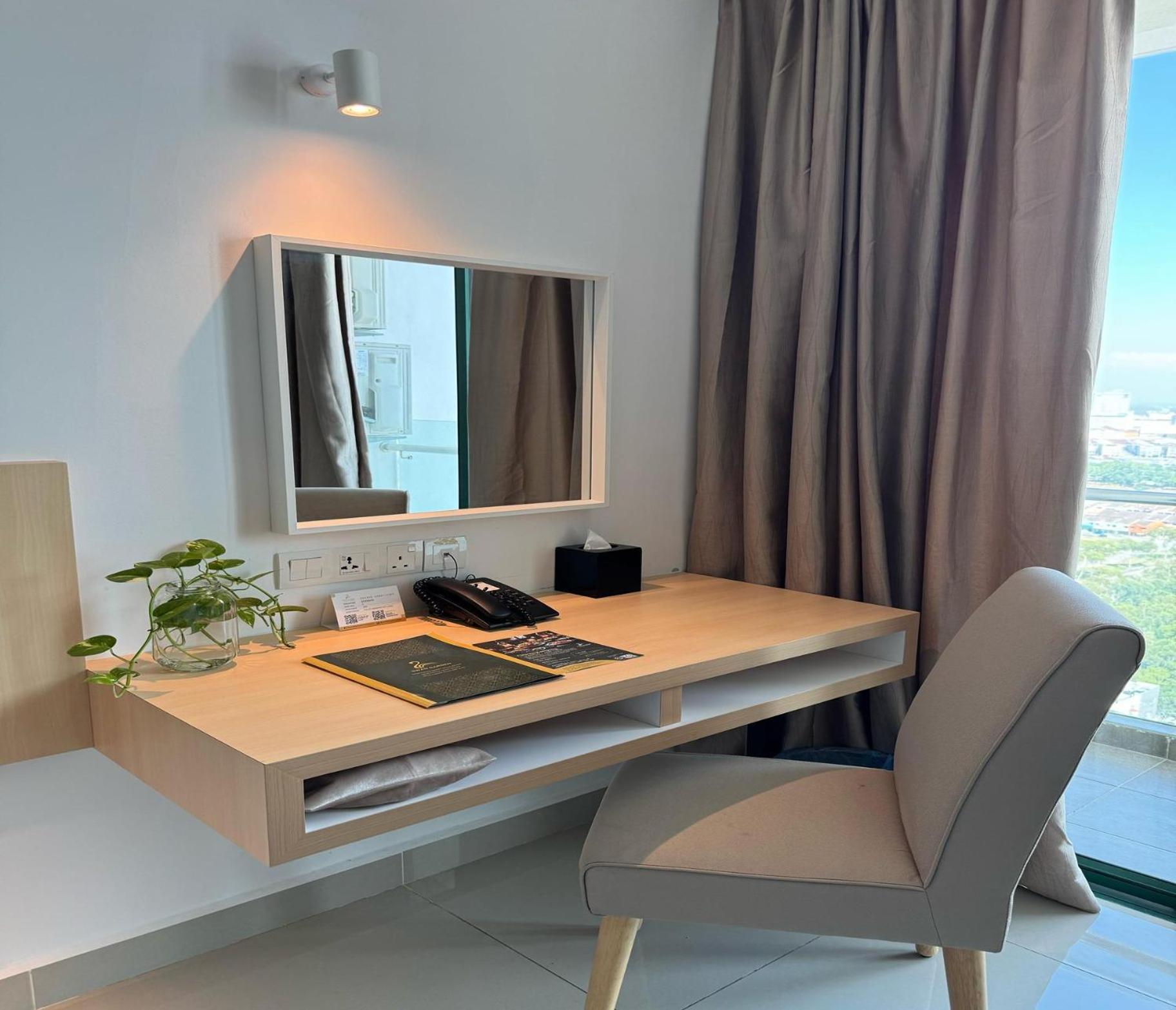 Deluxe Twin Room - Photo 3