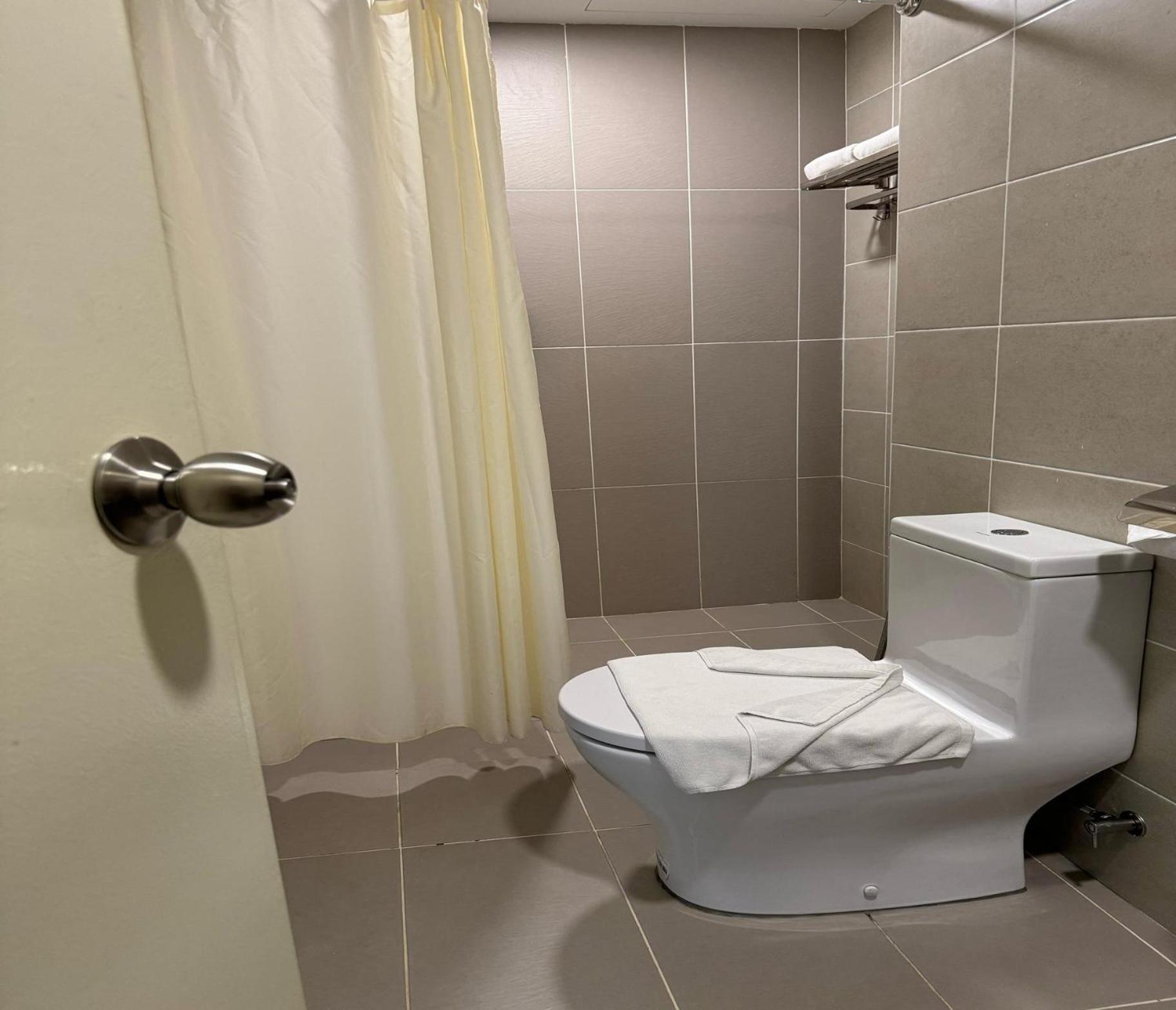Deluxe Twin Room - Photo 5