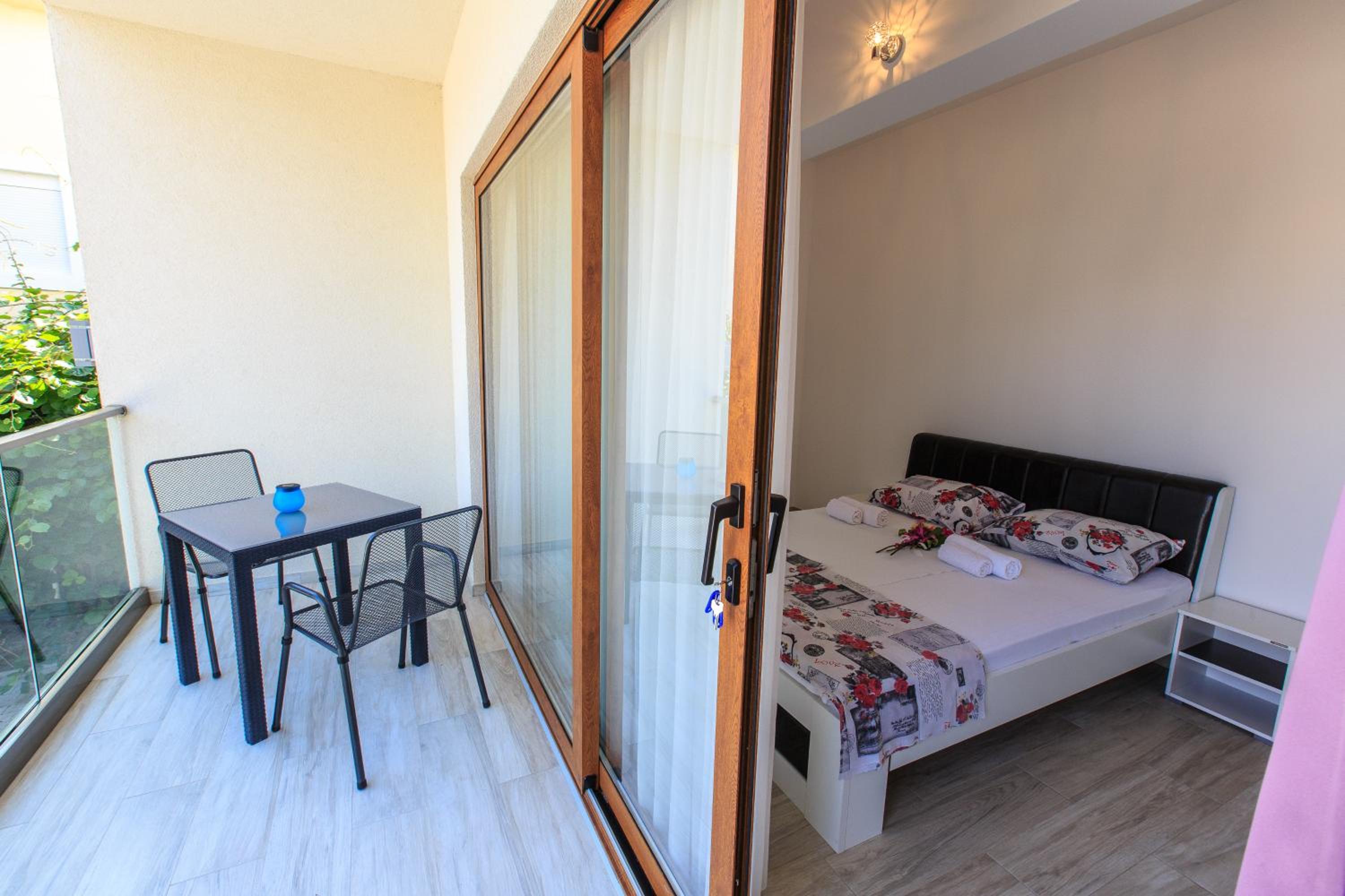 Double Room with Courtyard View photo 2