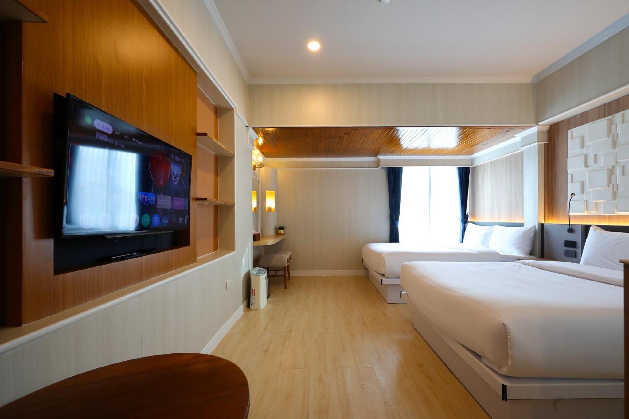Quadruple Room with Bath