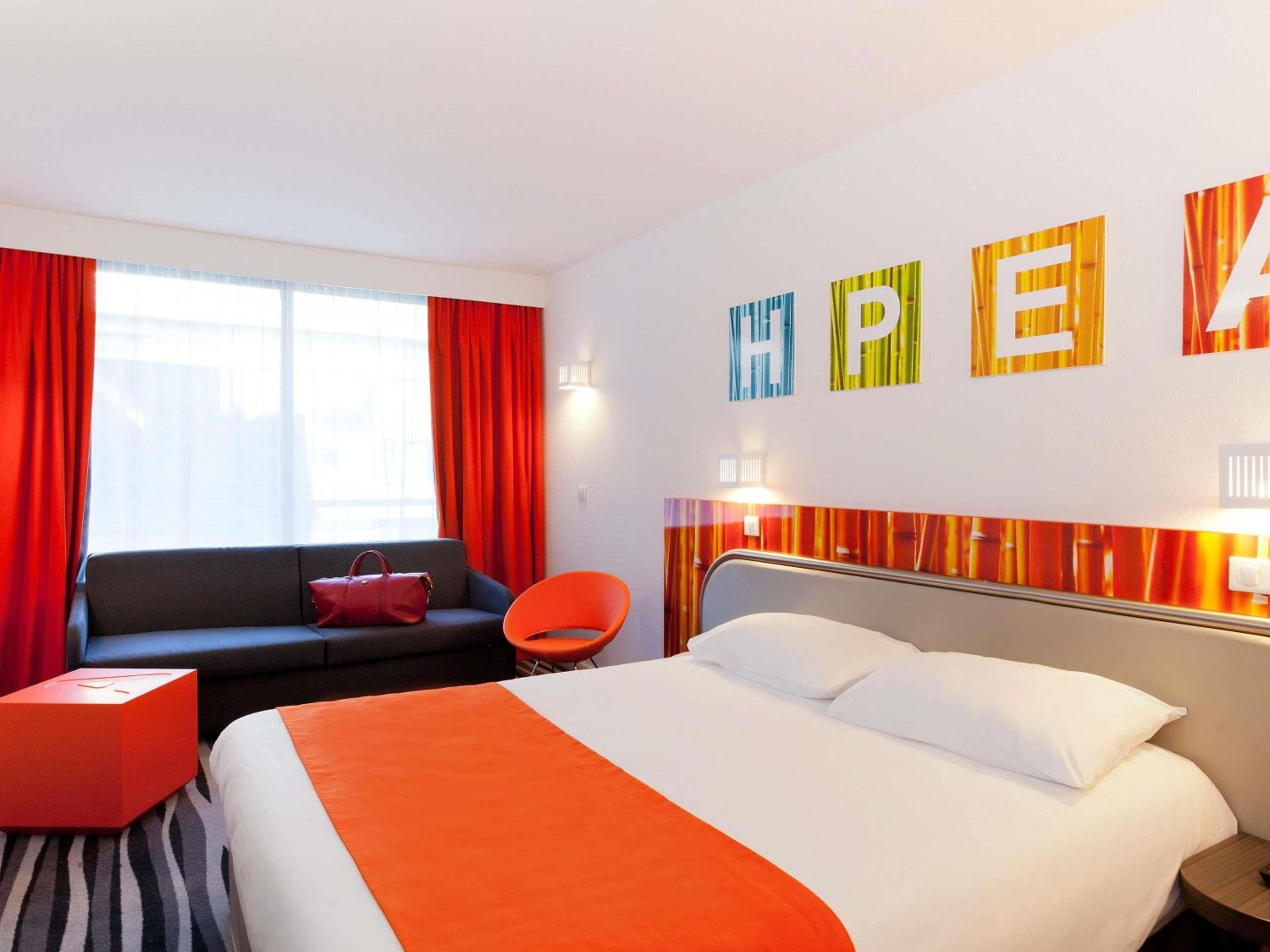 Superior Room with Double Bed and Sofa - Photo 1