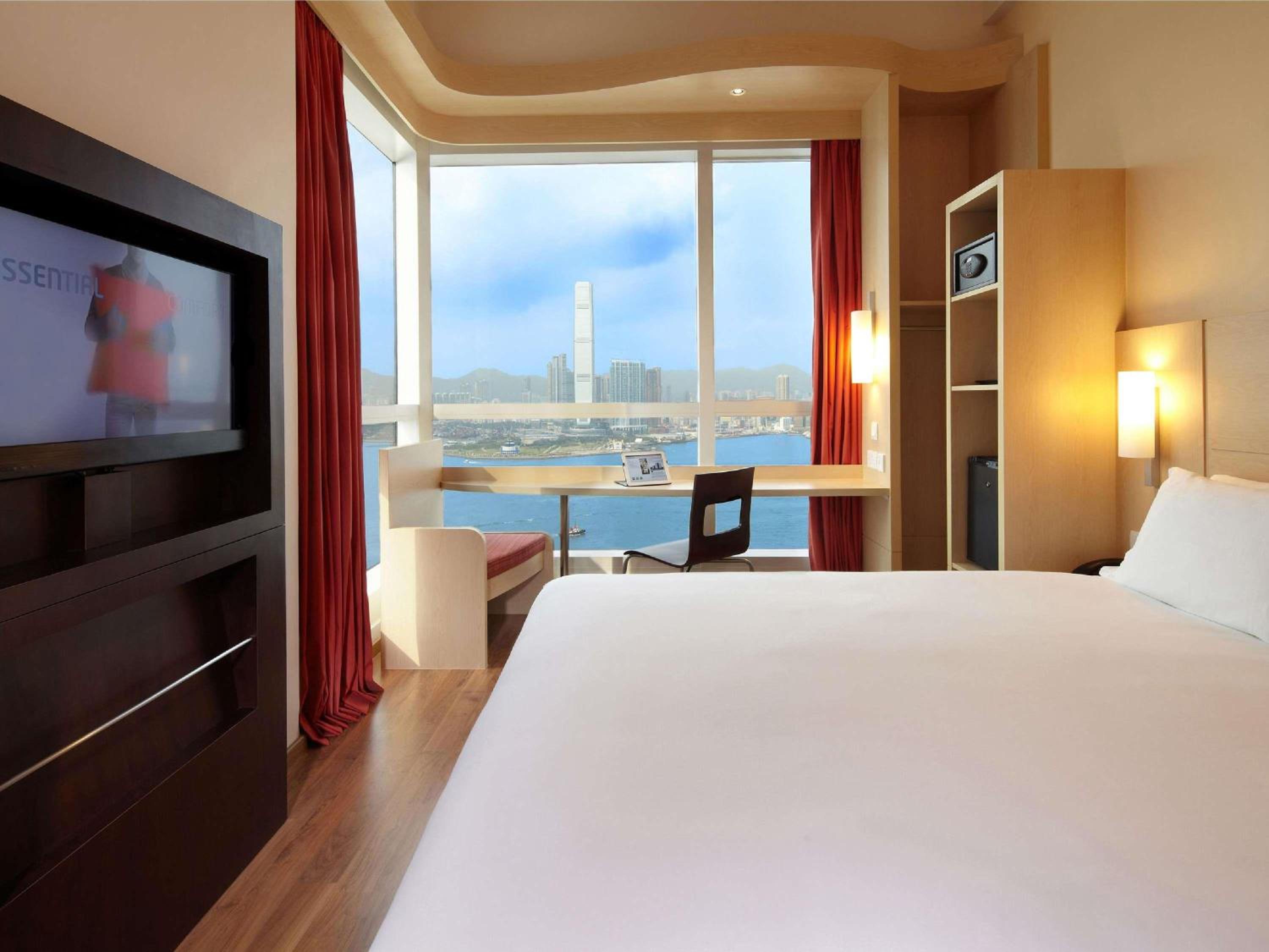 Superior Room with Harbor View photo 2