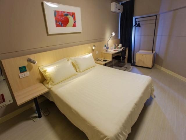 Business Double Room C