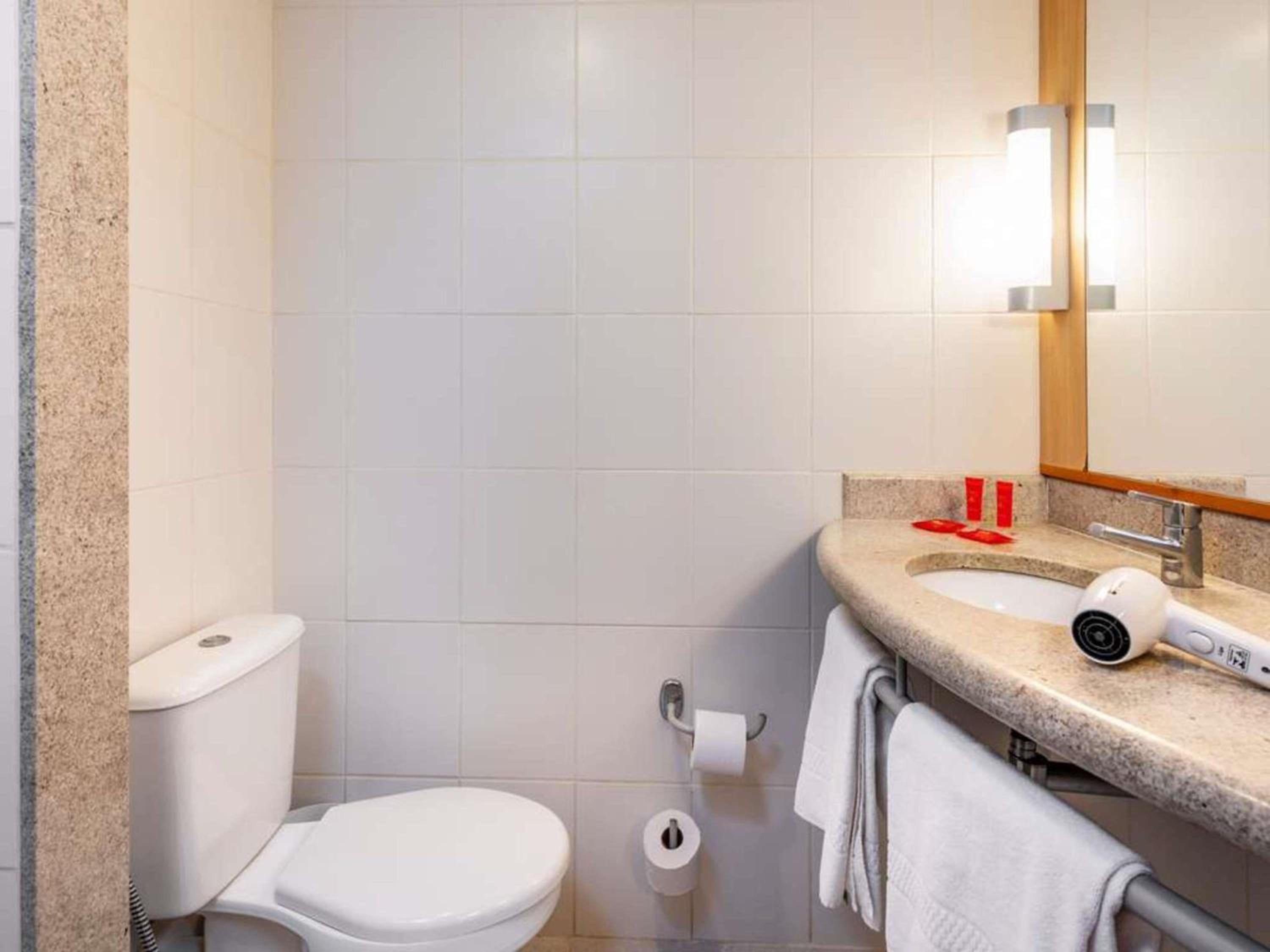 Triple Room with Double bed and Single Bed photo 2