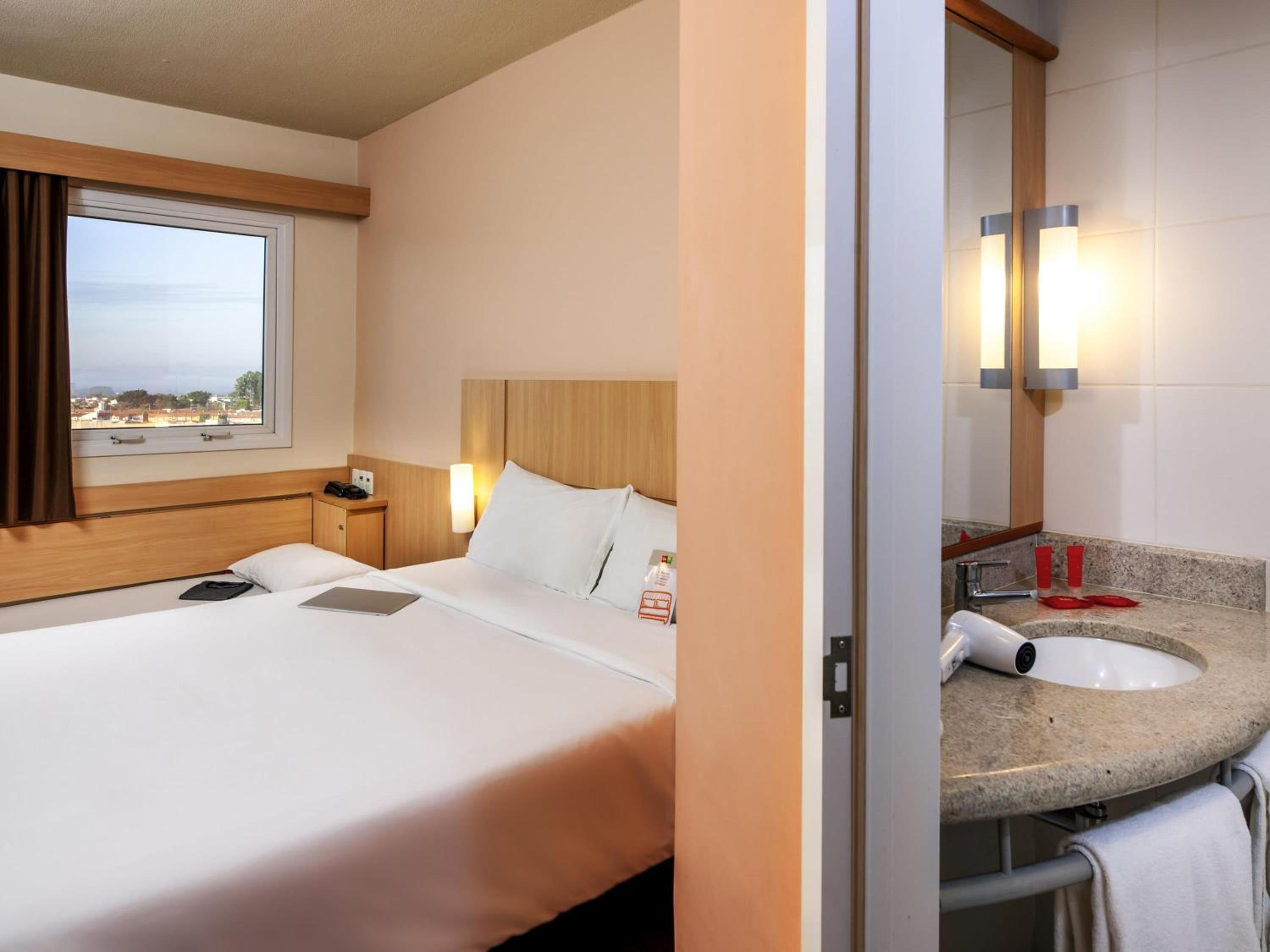 Triple Room with Double bed and Single Bed photo 1