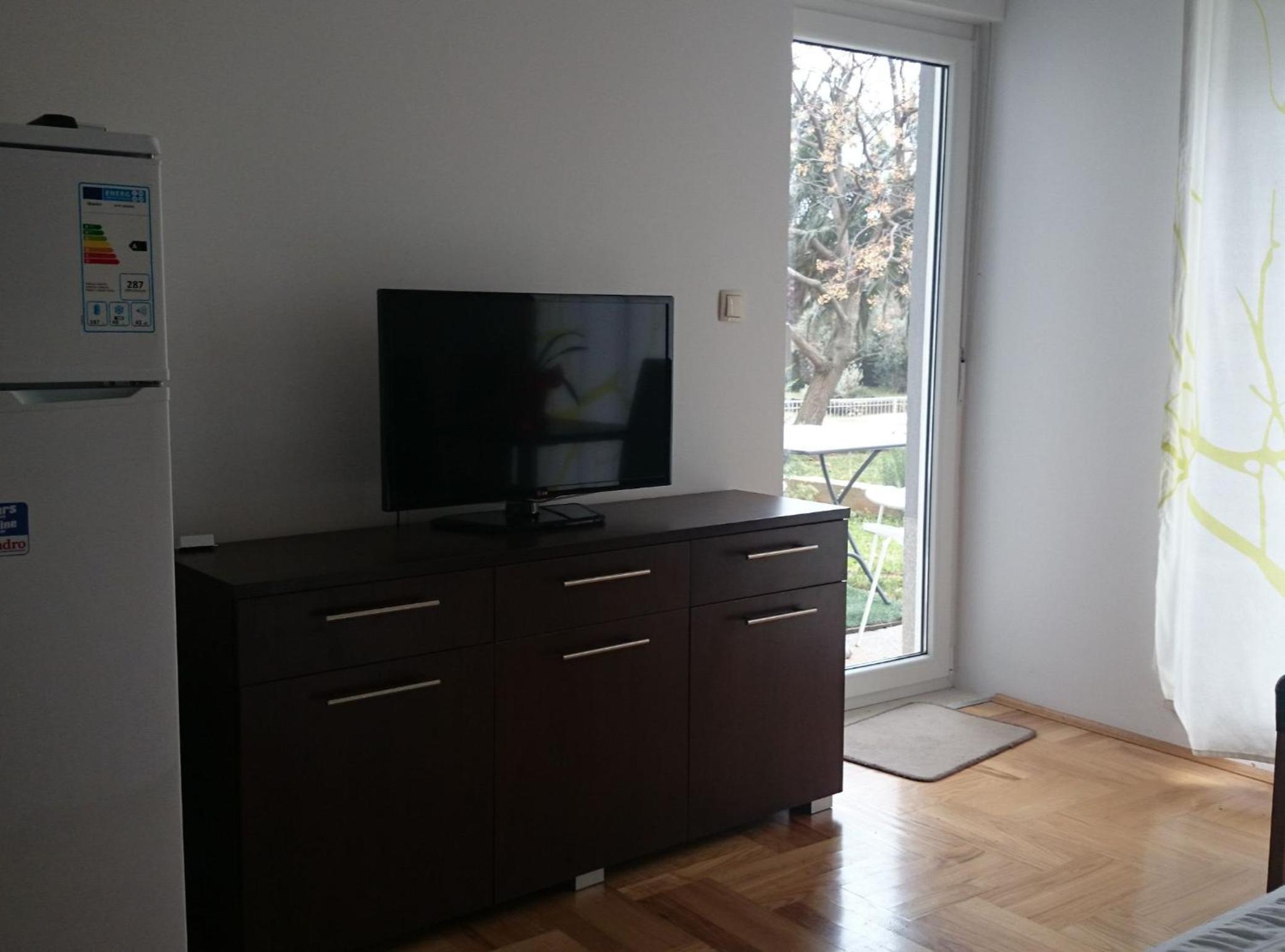 Apartment 2 photo 1