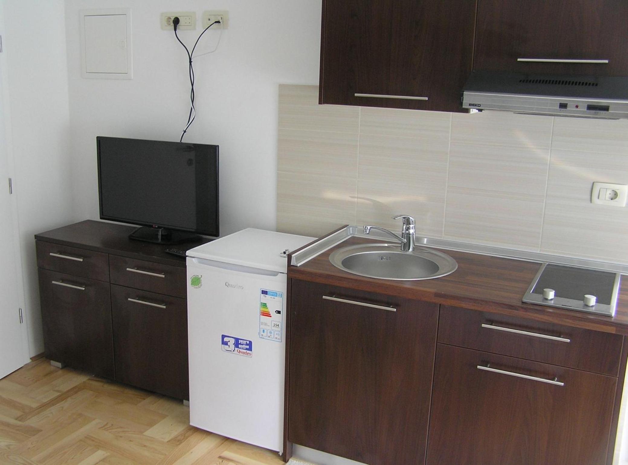Apartment 5 photo 1