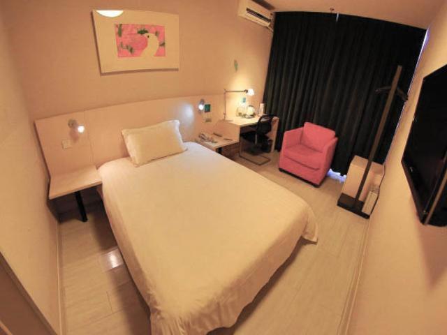 Business Queen Room B photo 1