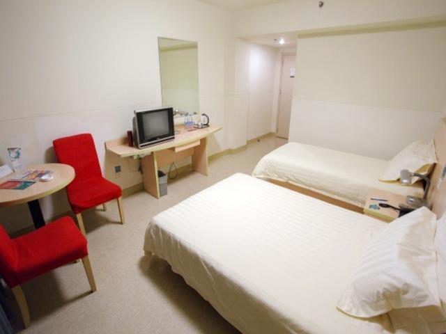 Mainland Chinese Citizens - Budget Family Room