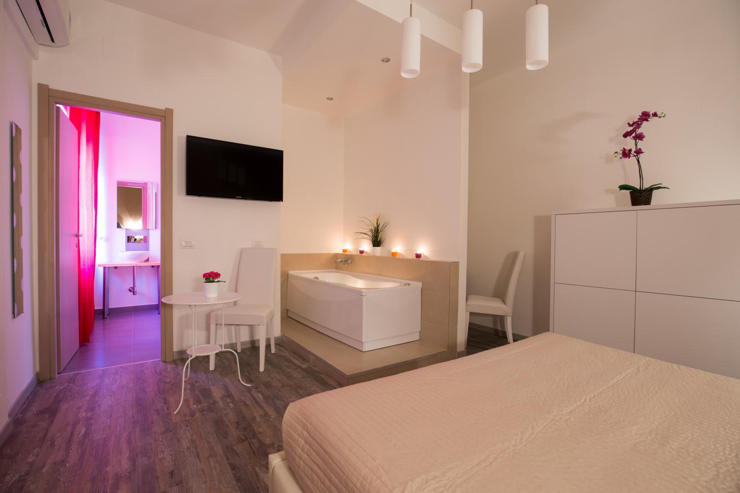 Double Room with Spa Bath