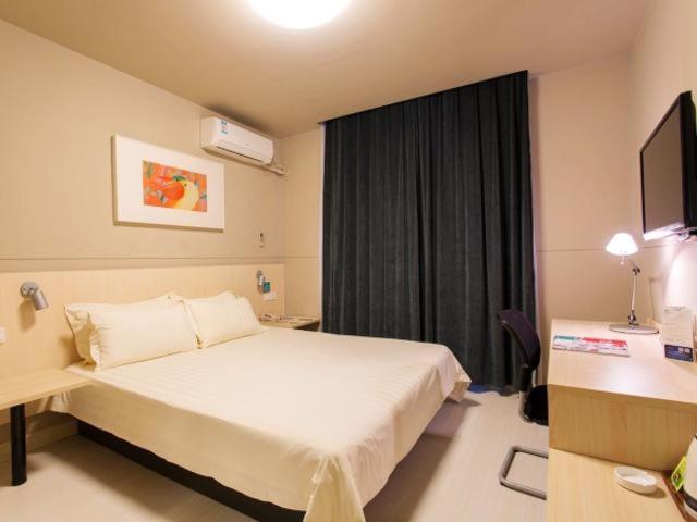 Standard Double Room photo 3
