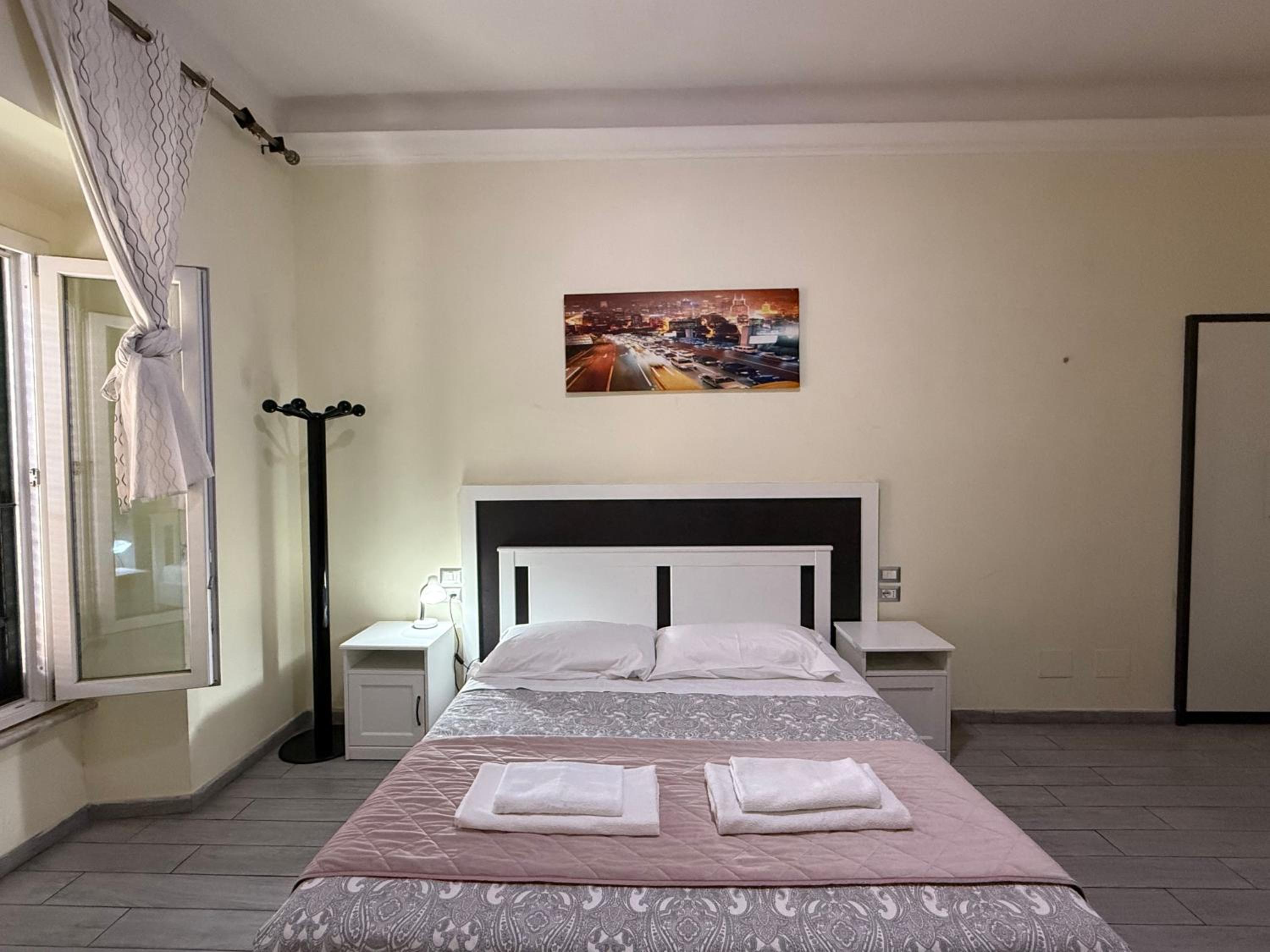 Basic Triple Room
