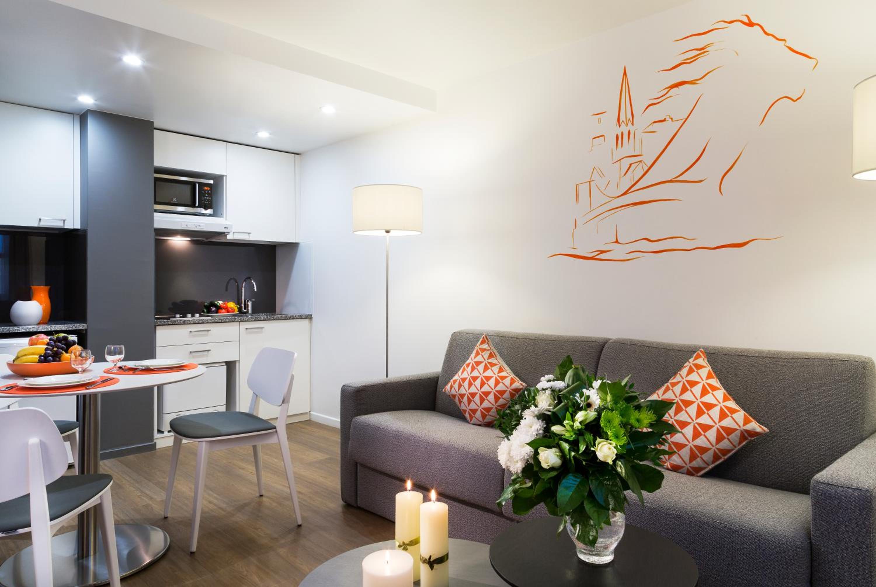 One-Bedroom Apartment without Air Conditioning - Photo 1