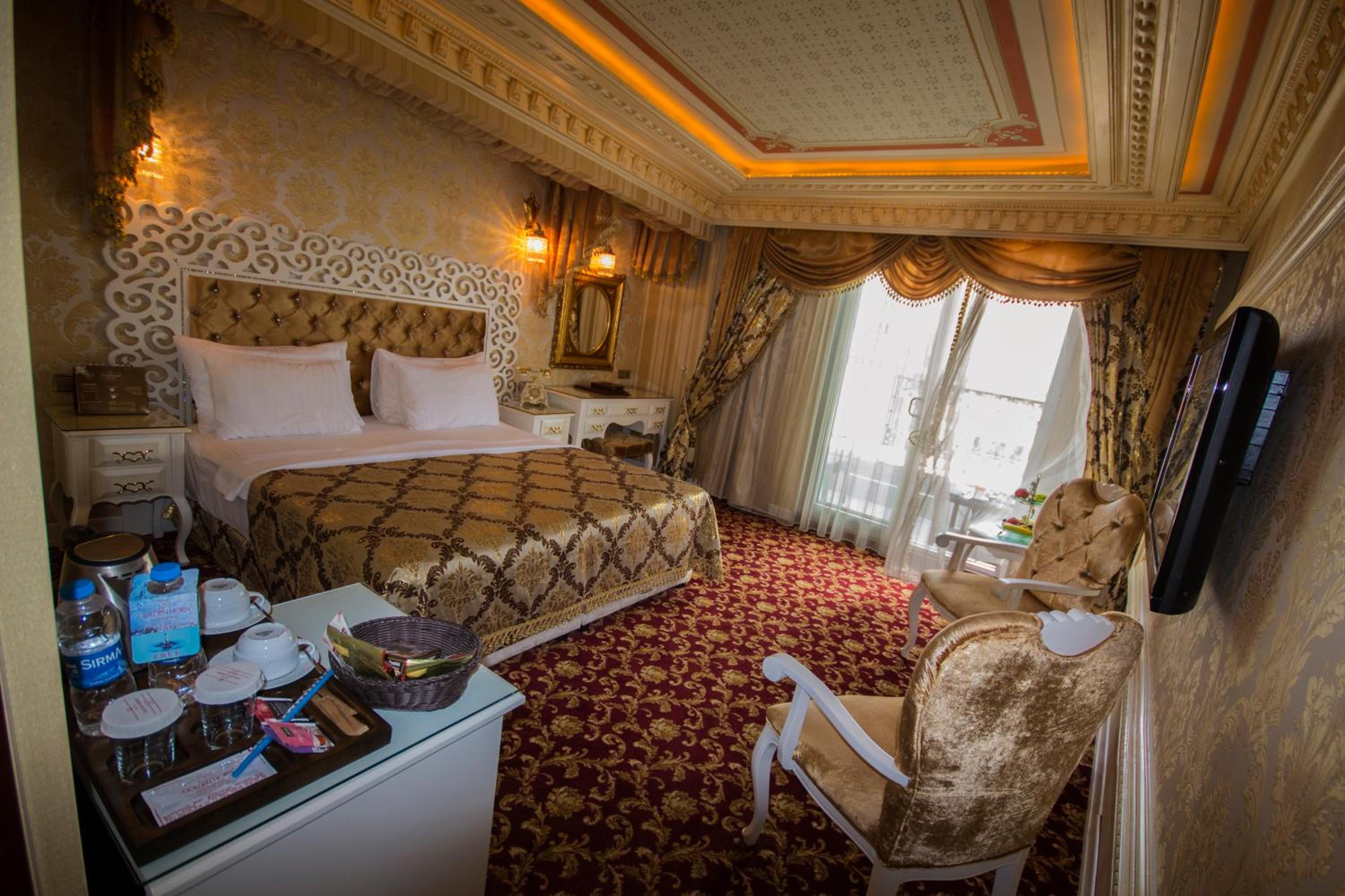 Superior Double Room with Bosphorus View photo 2