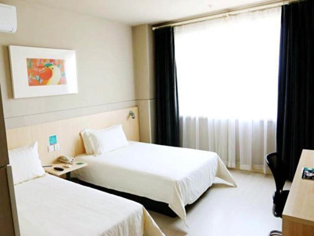 Zero Pressure - Twin Room photo 1