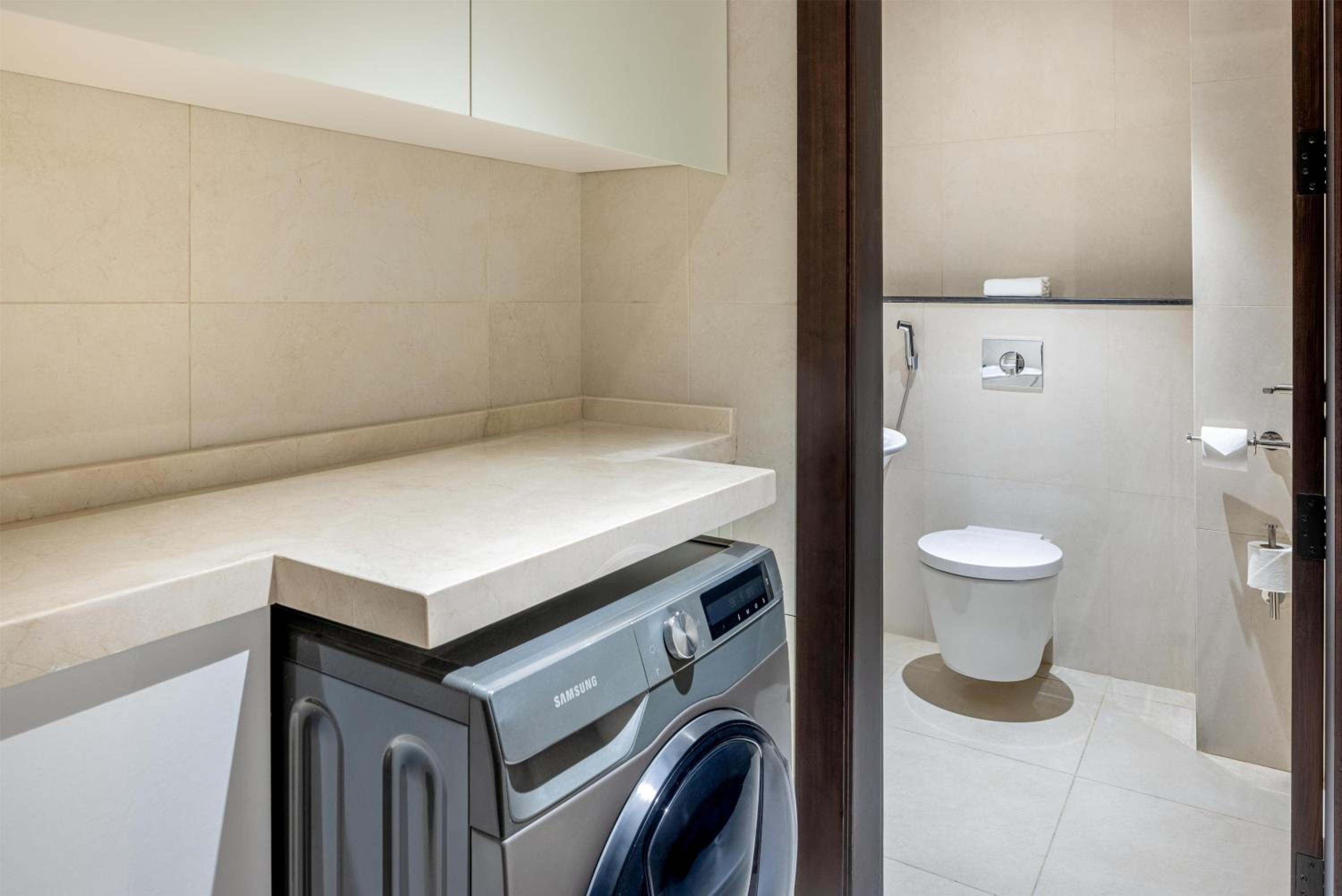 Two-Bedroom Residential Suite with Lounge Access thumbnail 6