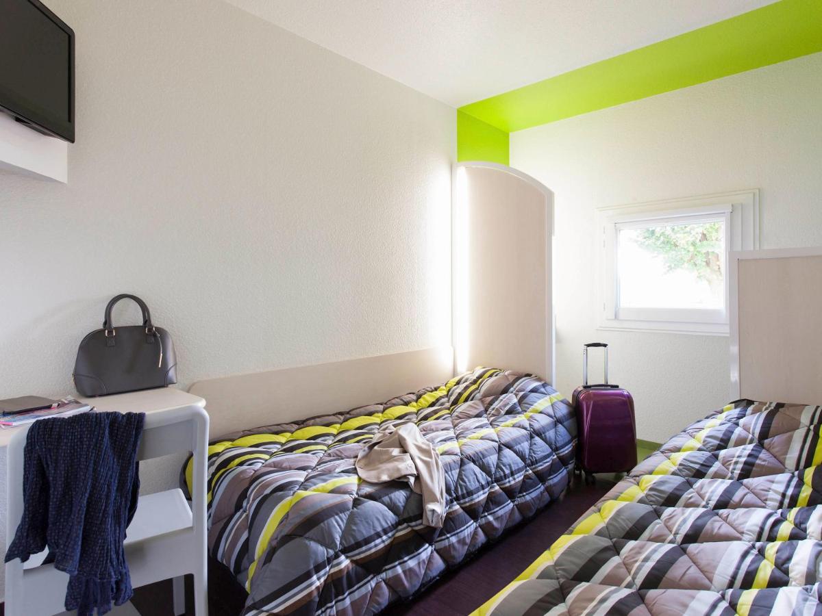 Standard Twin Room photo 2