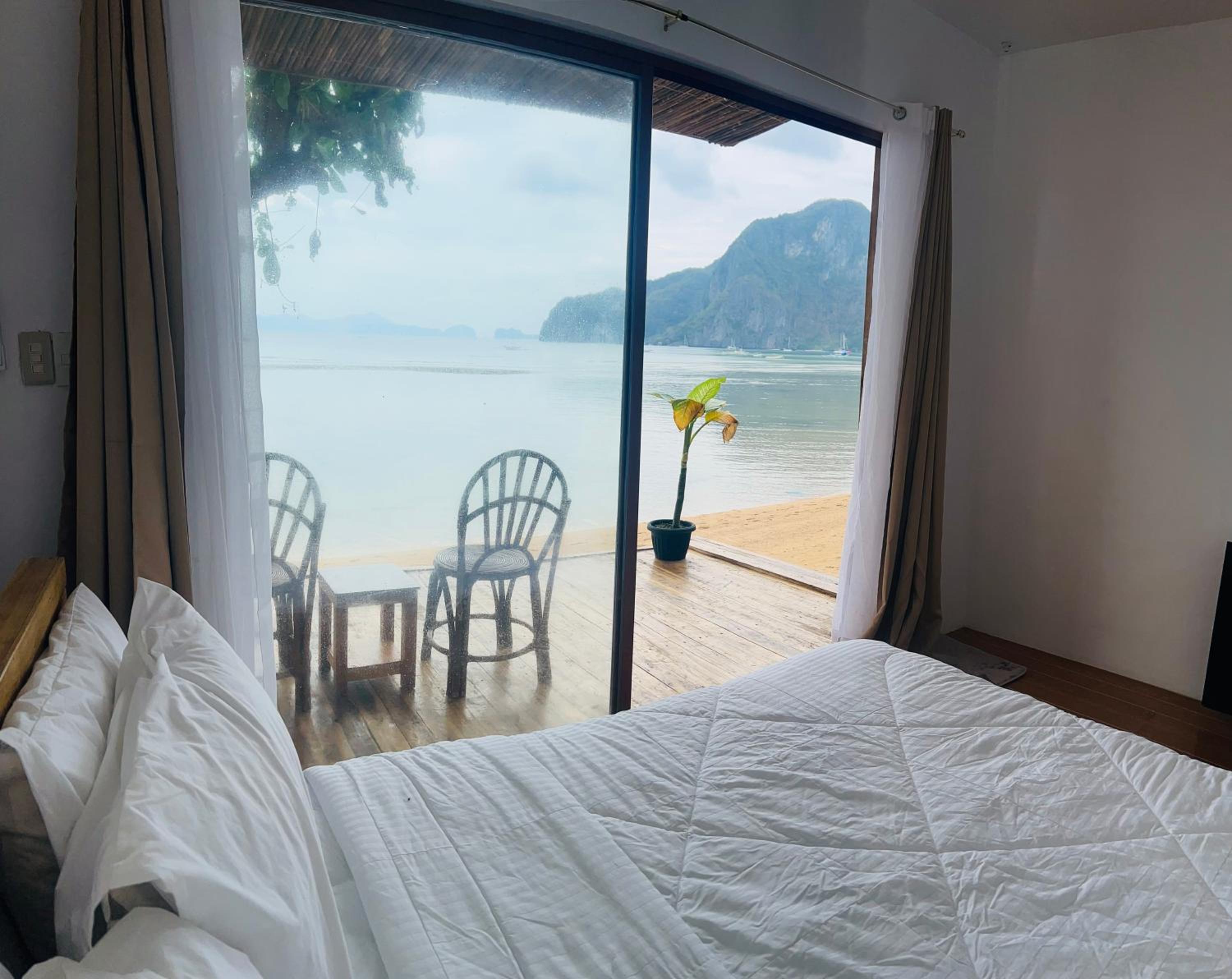 Deluxe Bungalow with Sea View photo 1