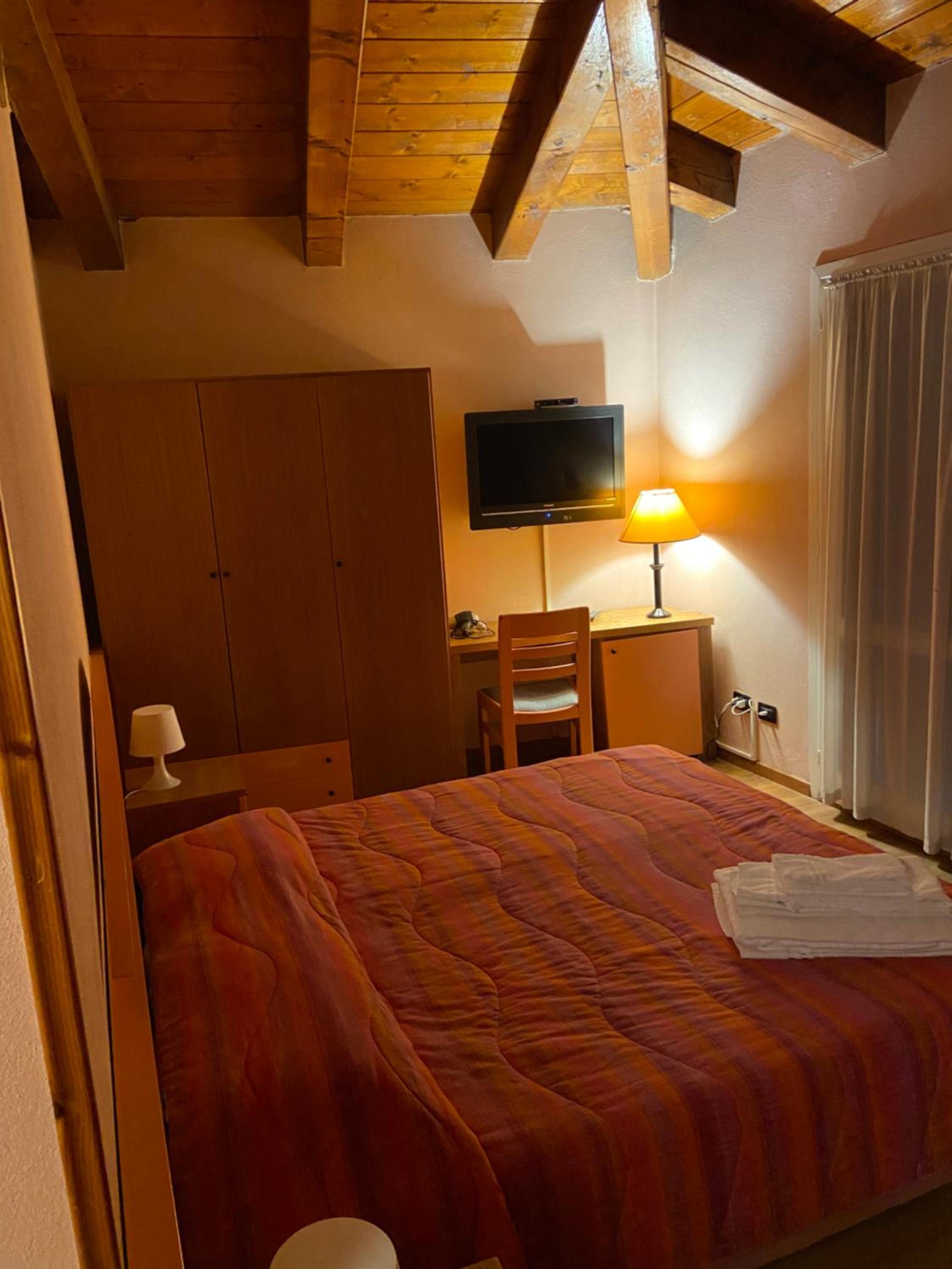Classic Triple Room photo 1