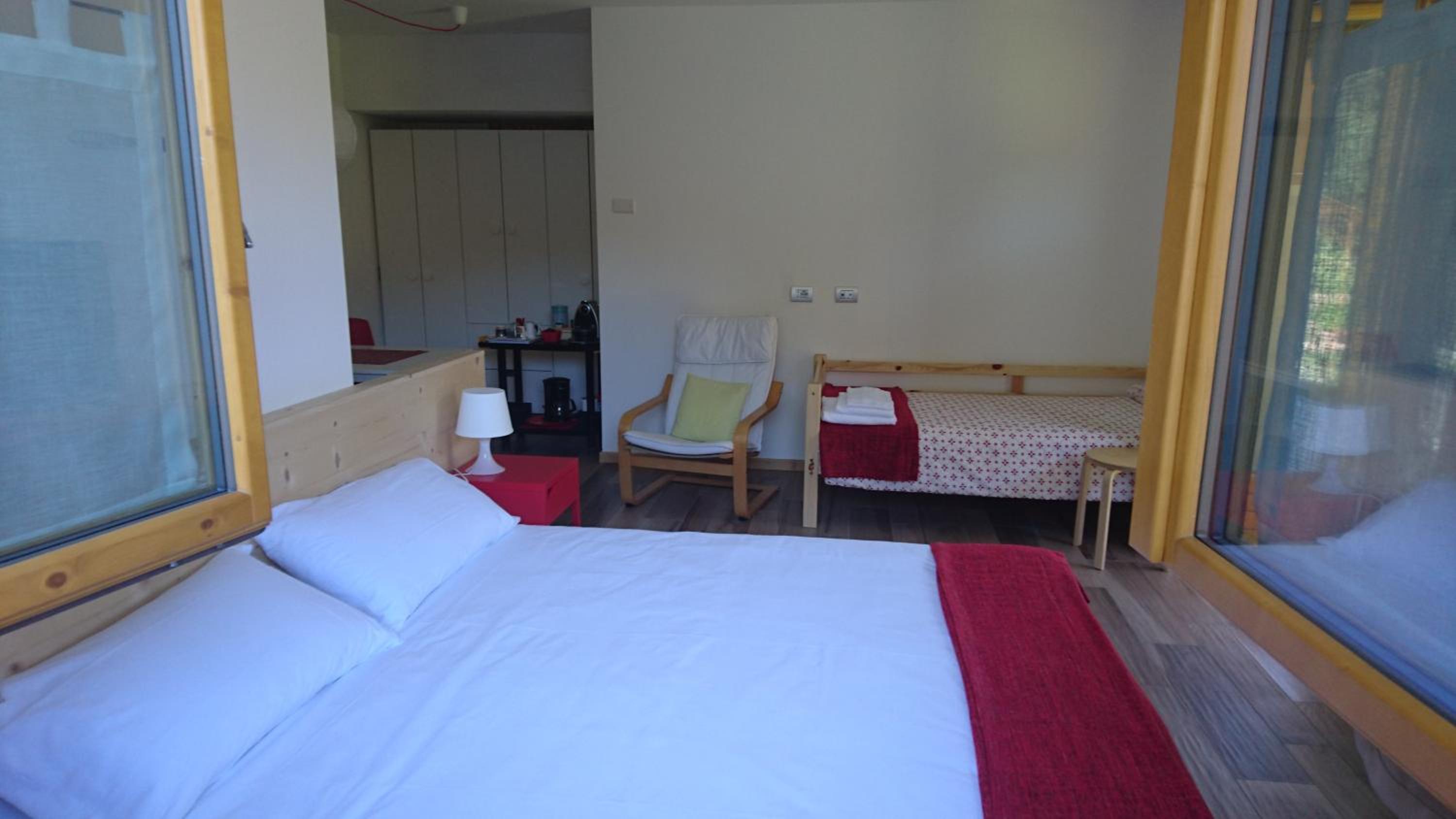 Quadruple Room with Private Bathroom