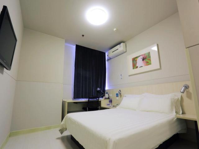 Business Double Room A