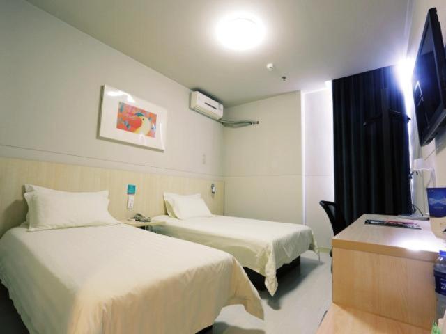 Zero Pressure - Standard Twin Room A
