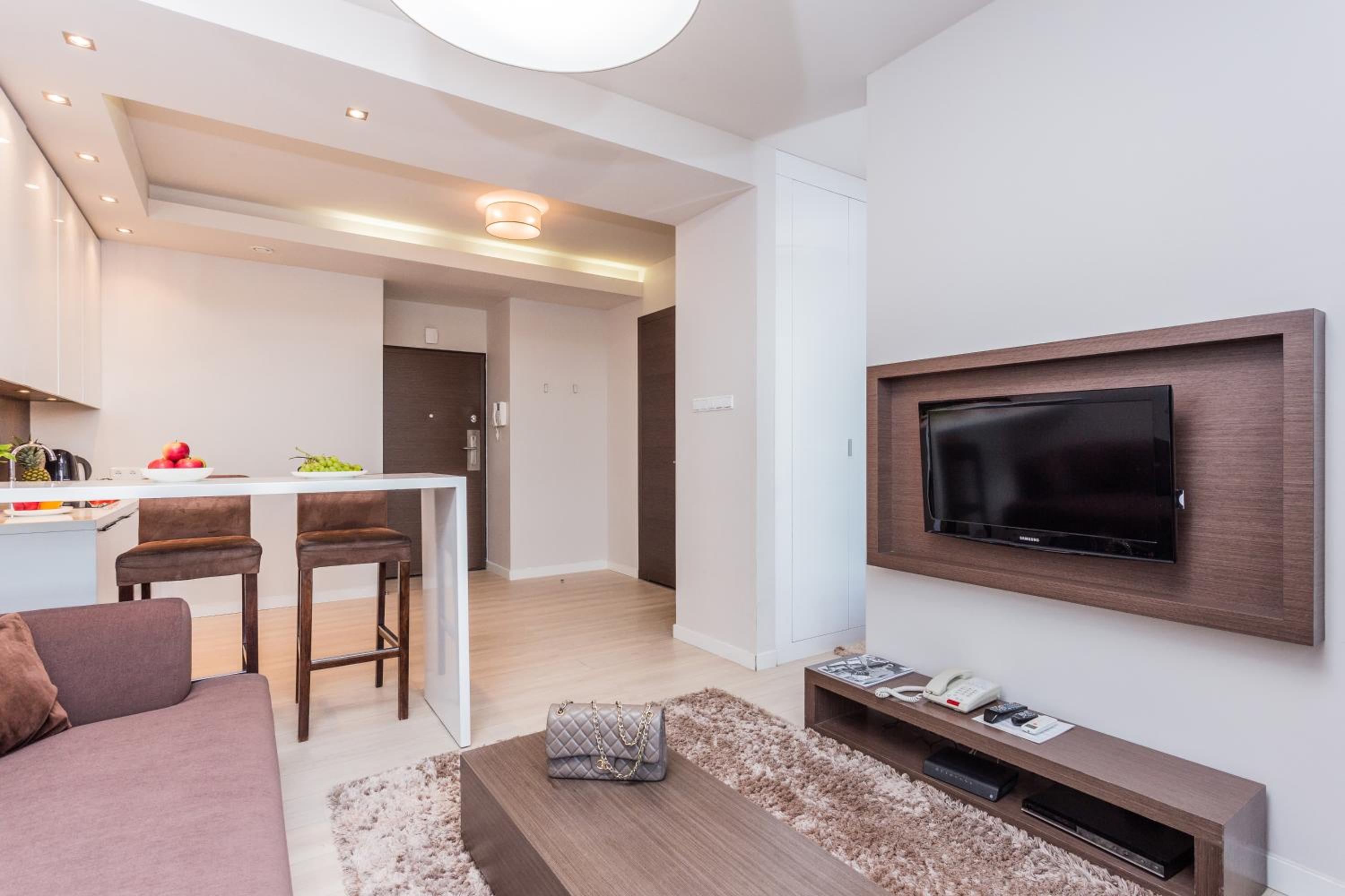 Studio Apartment - Photo 12