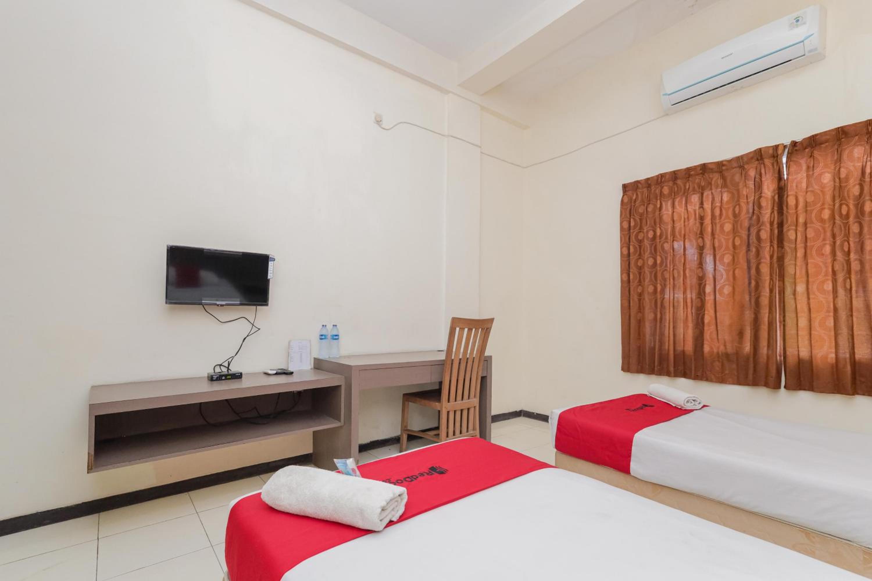 Standard Twin Room photo 2