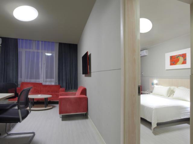 Business Suite A